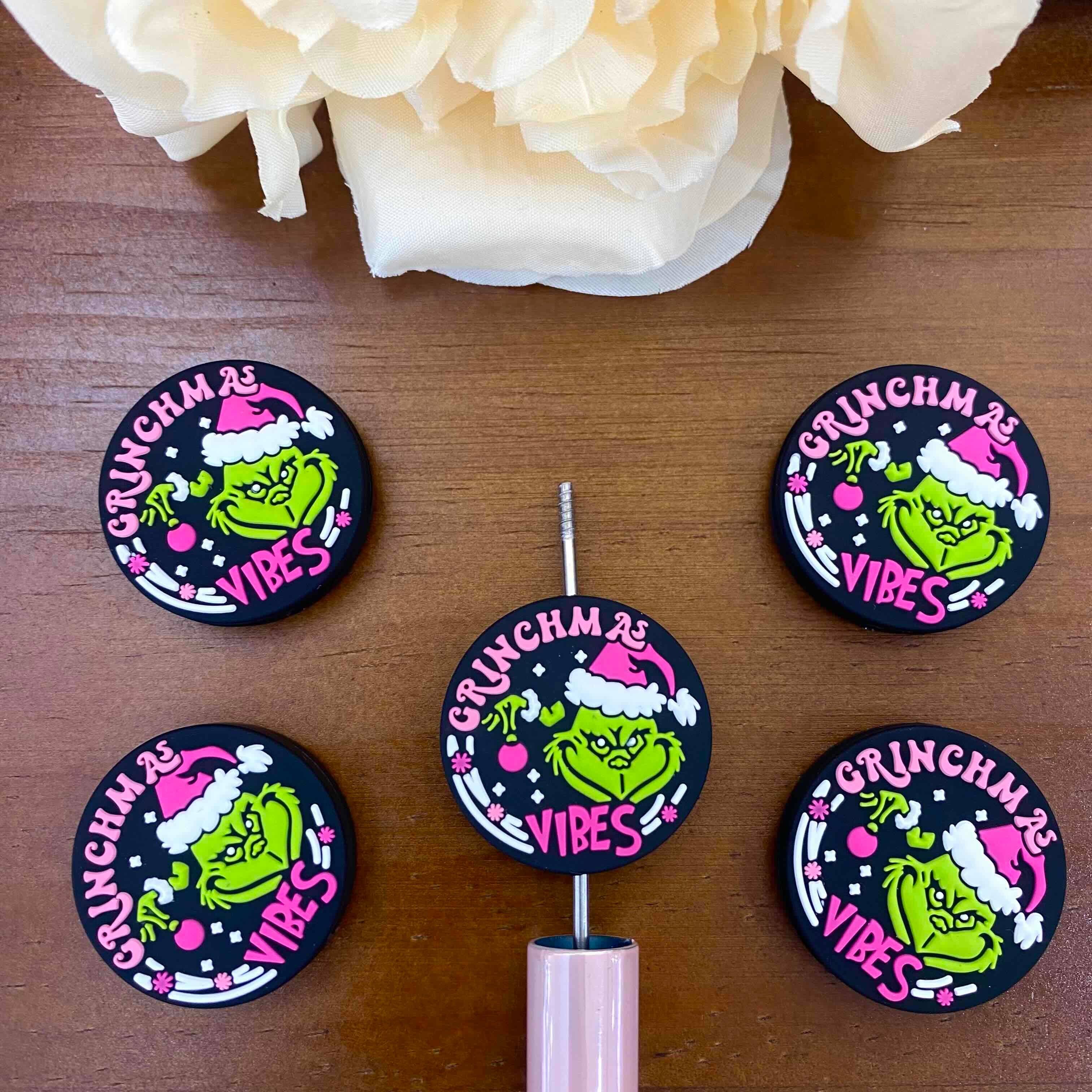 FS20171-Grinch Christmas Flat Silicone Focal Beads