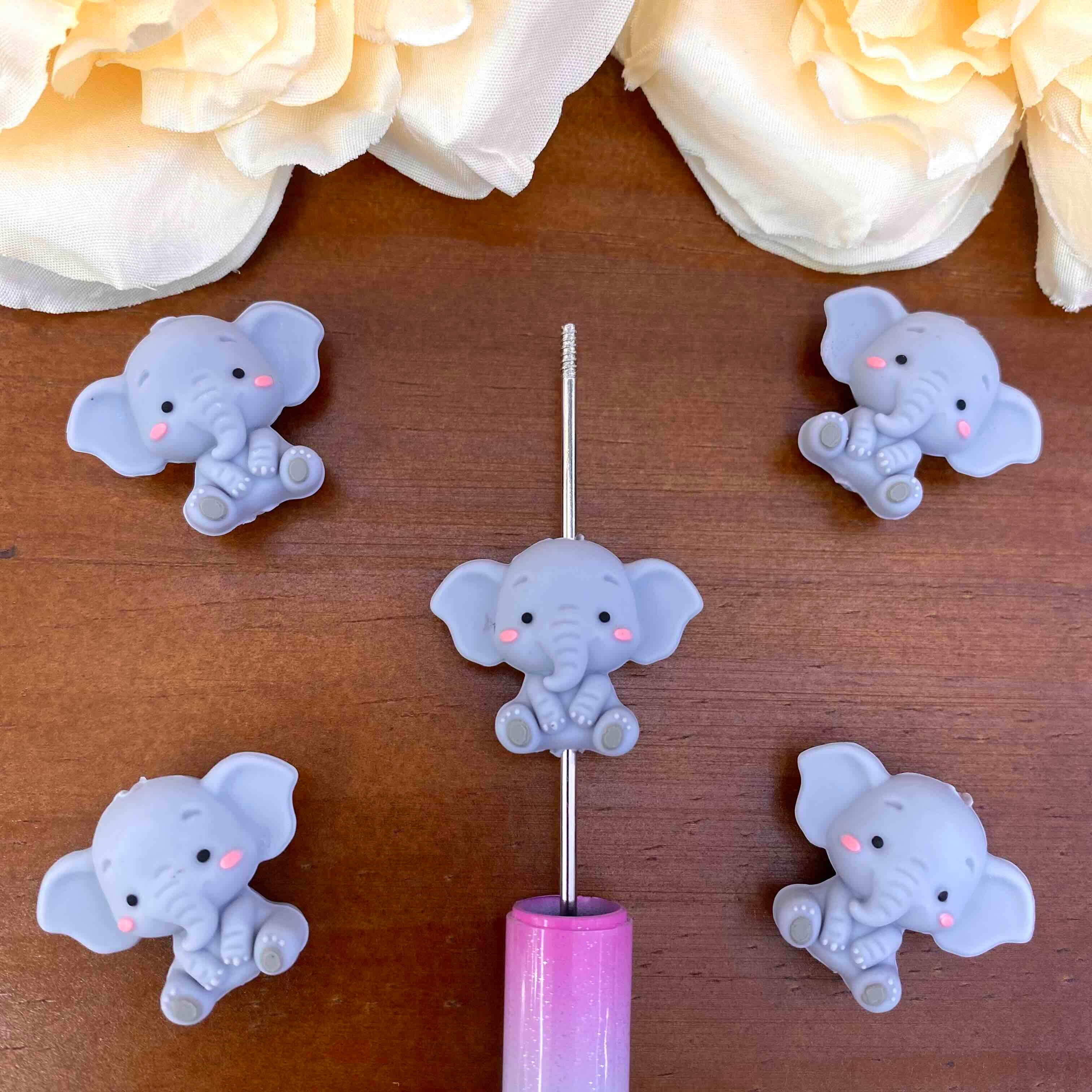 FS20554-3D Sitting Elephant Silicone Focal Beads