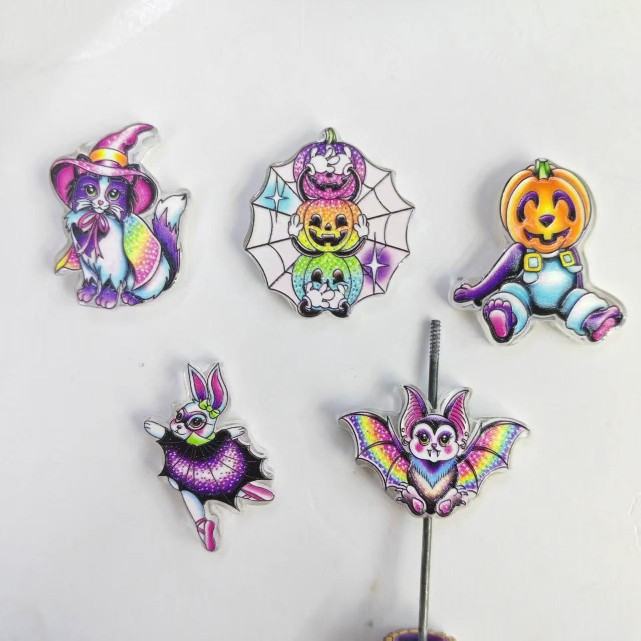 Retro Neon Cartoon Halloween Animal Theme Acrylic Beads,Random Mix