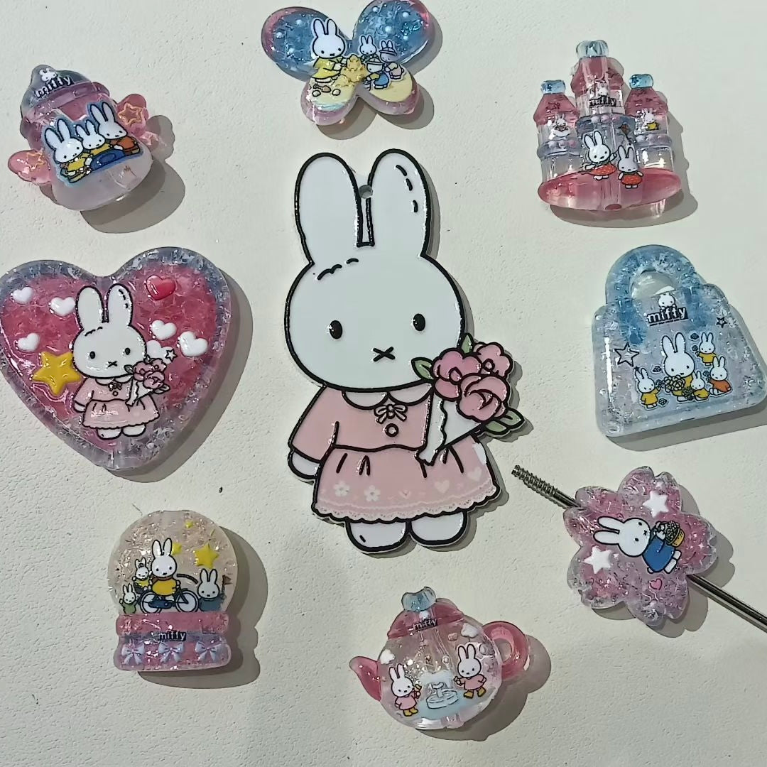 Acrylic Beads Pendants with Classic White Bunny Character Prints Pink-Blue Series, Random Mix