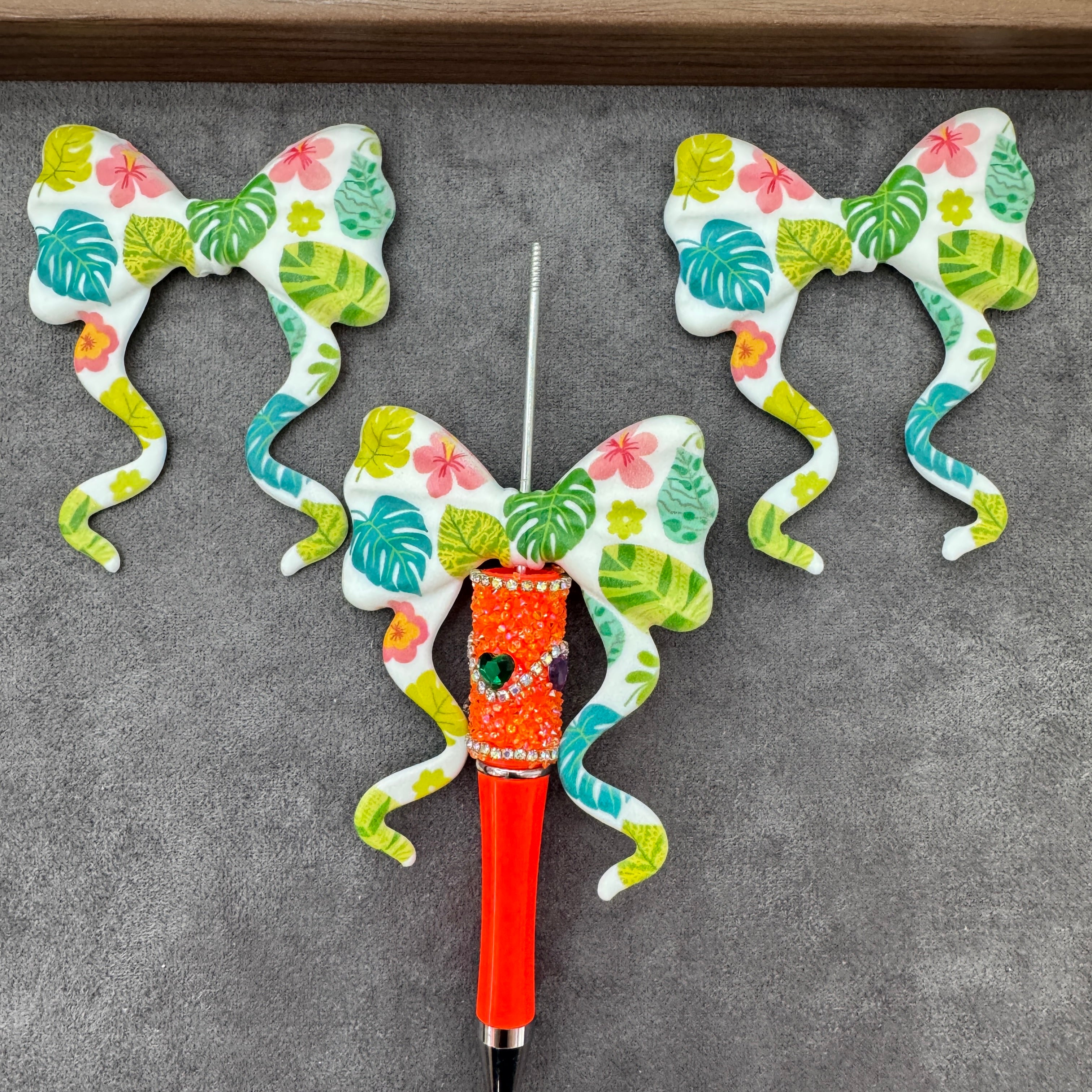 Tropical Leaf‑Flower Silicone Focal Beads 3D Bowtie Bowknot with Long Ribbon, Random Mix