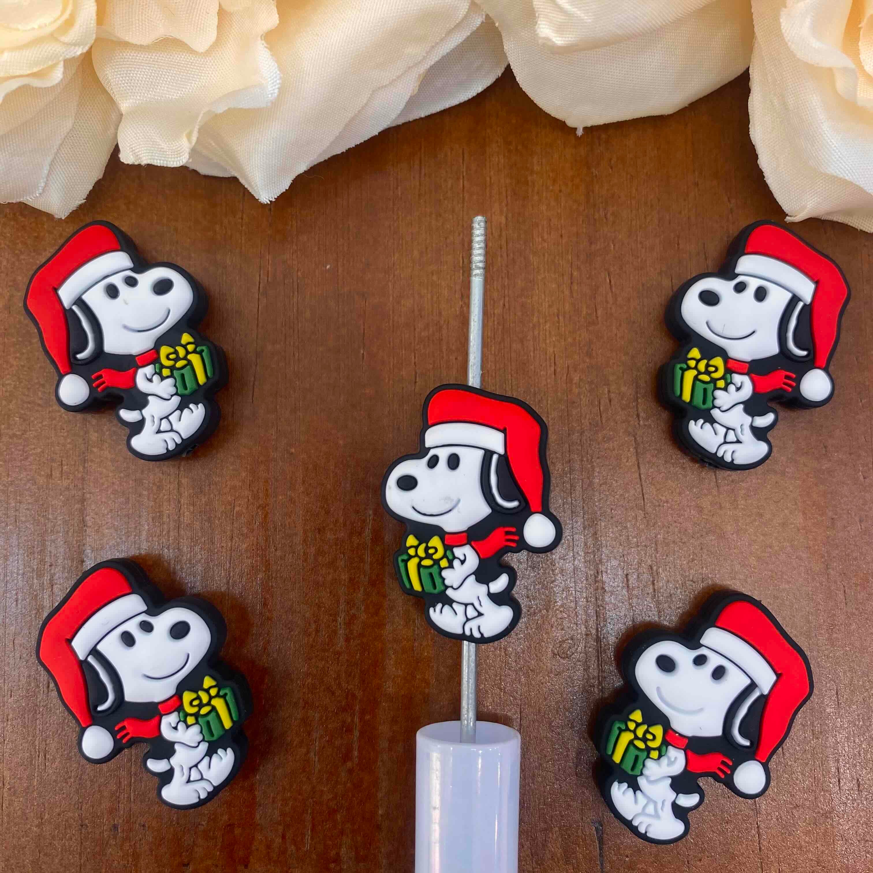 FS20454-Snoppy Flat Silicone Focal Beads