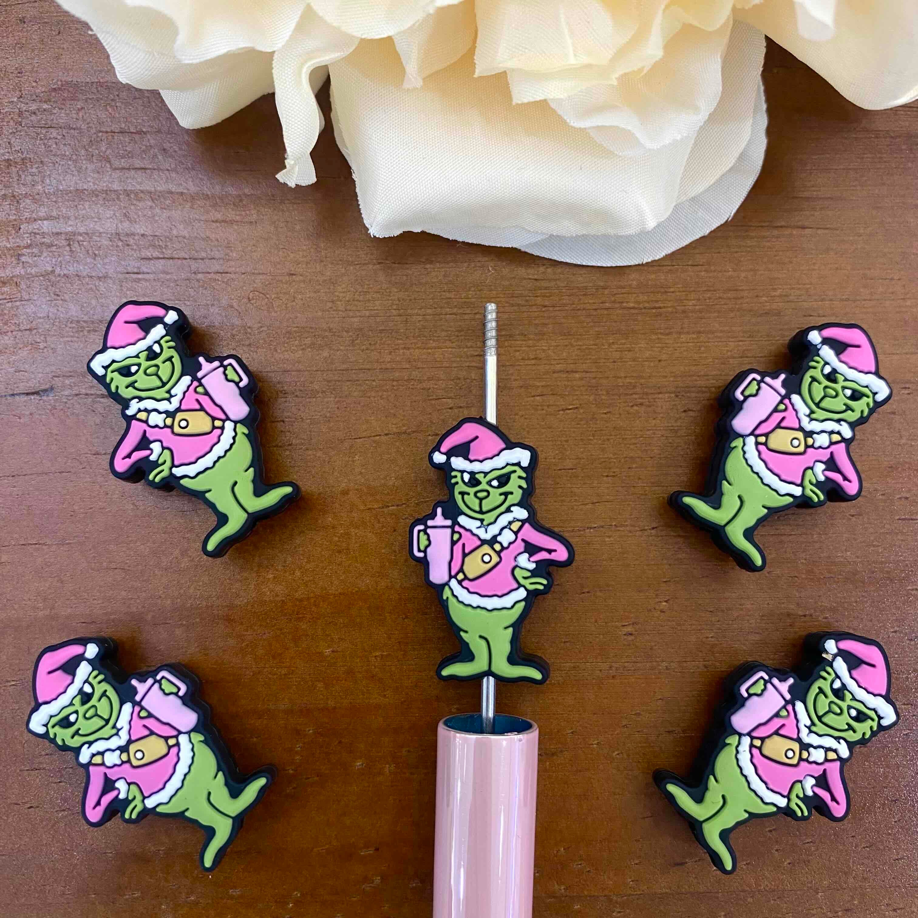 FS20195-Christmas Grinch Flat Silicone Focal Beads