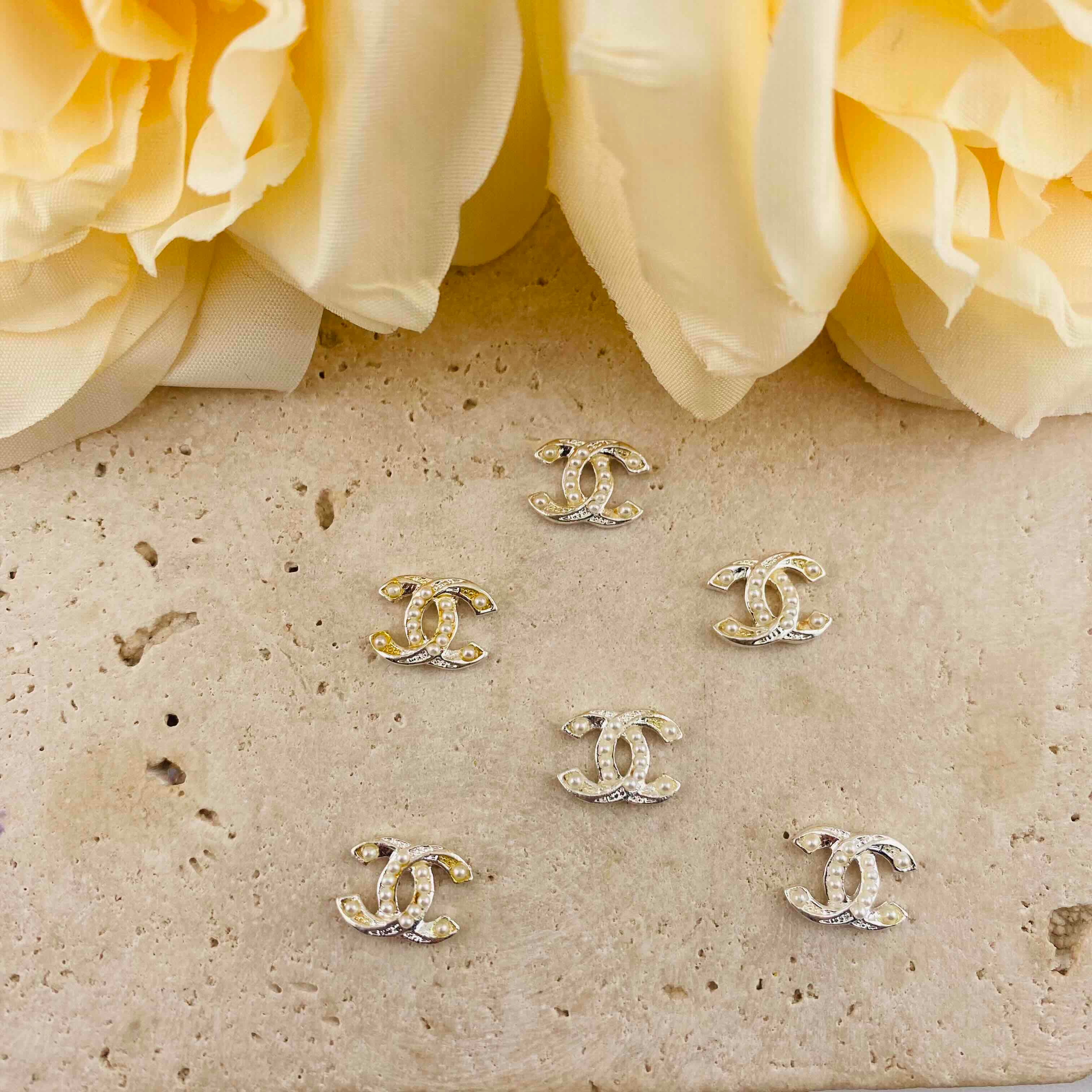 FS4550-  11×9mm CC Pearl Metal Nail Charms