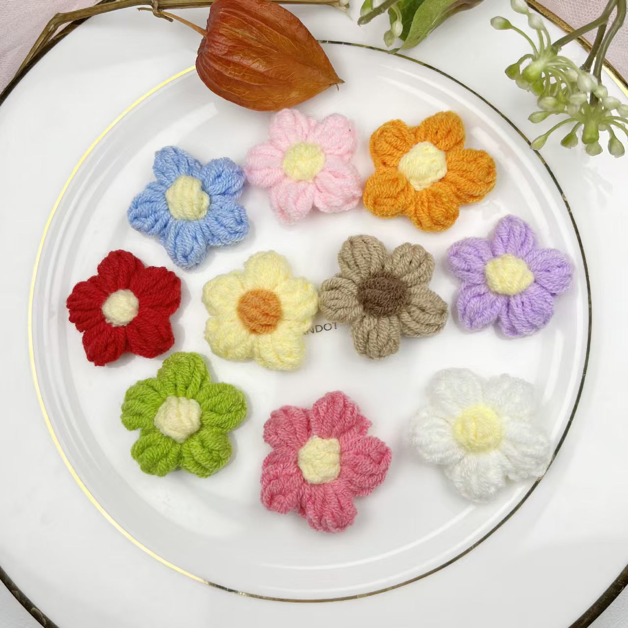 FS5361- Crocheted Wool Flowers