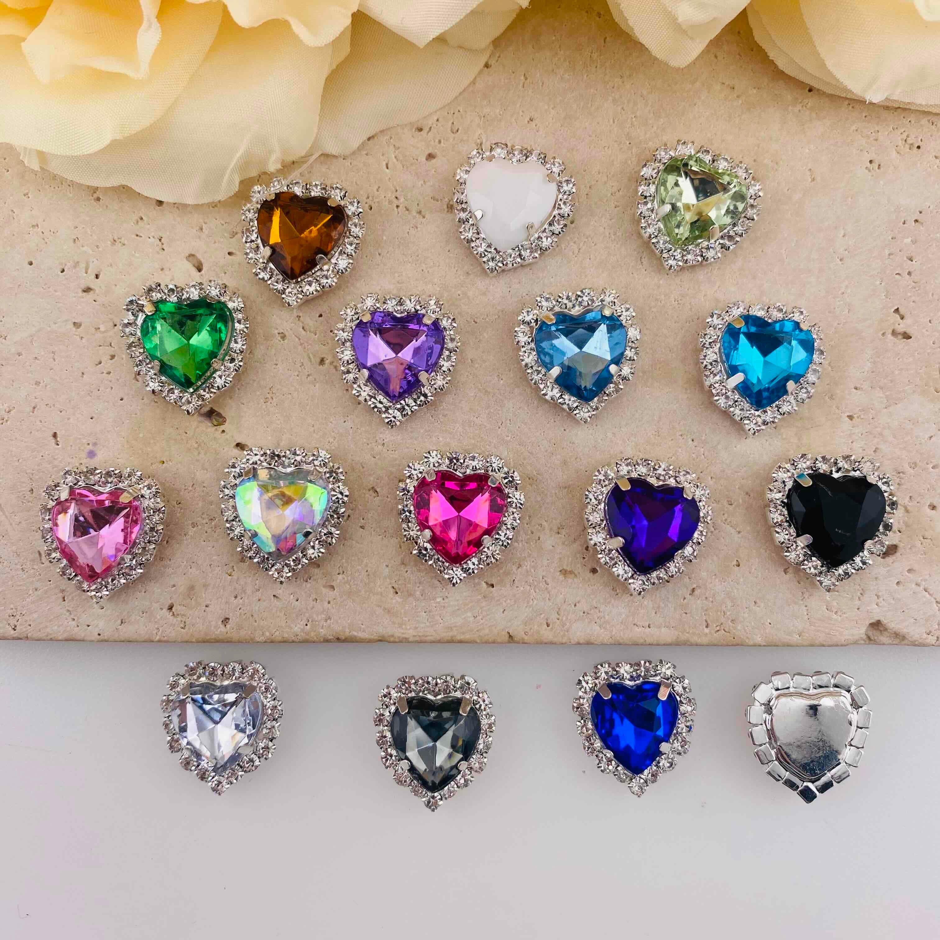 FS19963-About 16*17mm Multi-color Heart Rhinestone Charms