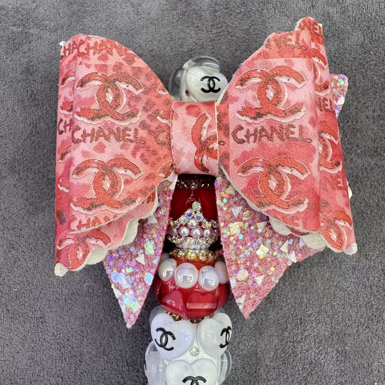 Printed with Interlocking‑C Sugar Bow Beads  As Picture Shows