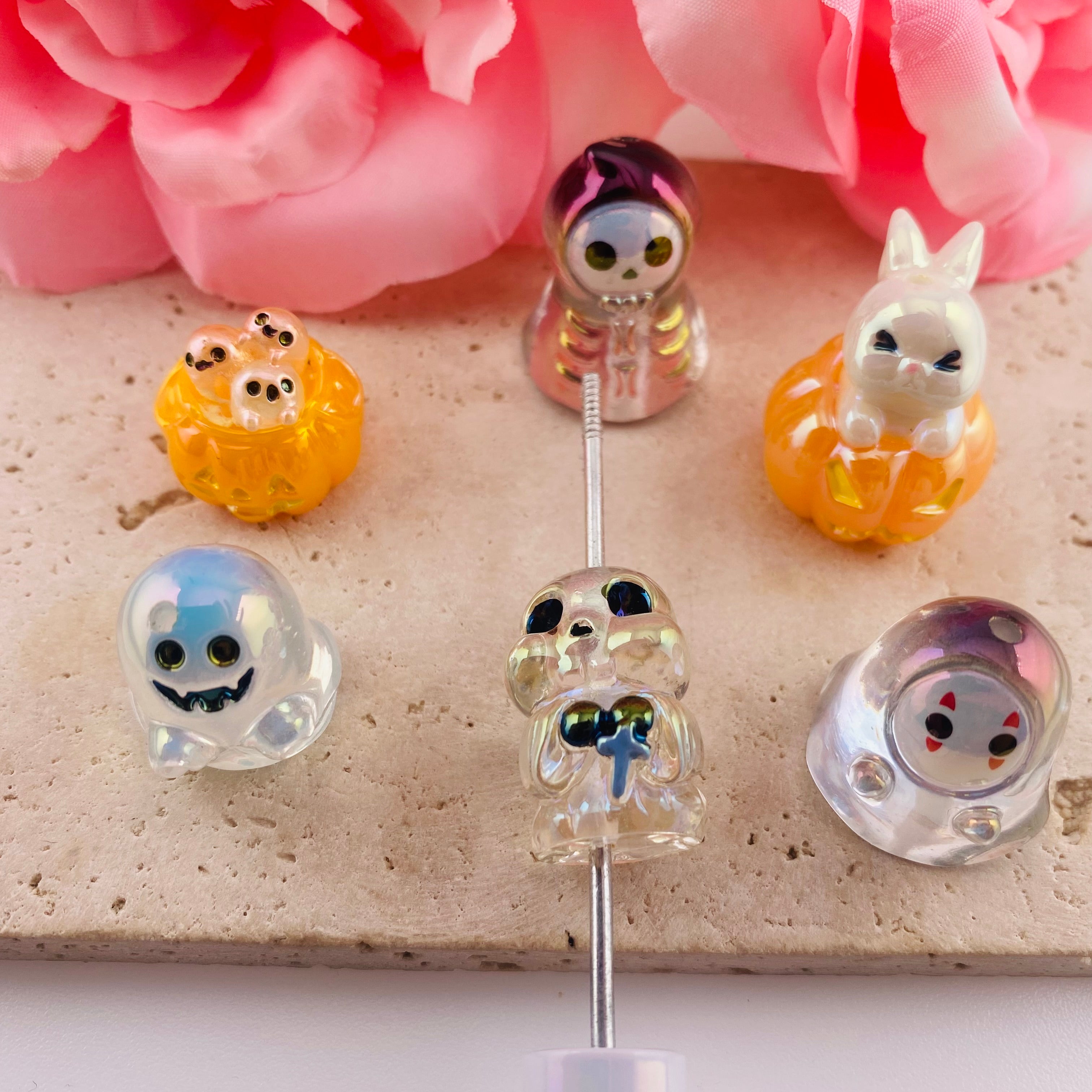 FS19838-About 22*26 mm Hallow Ghost Skull Punpkin Rabbit Resin Beads