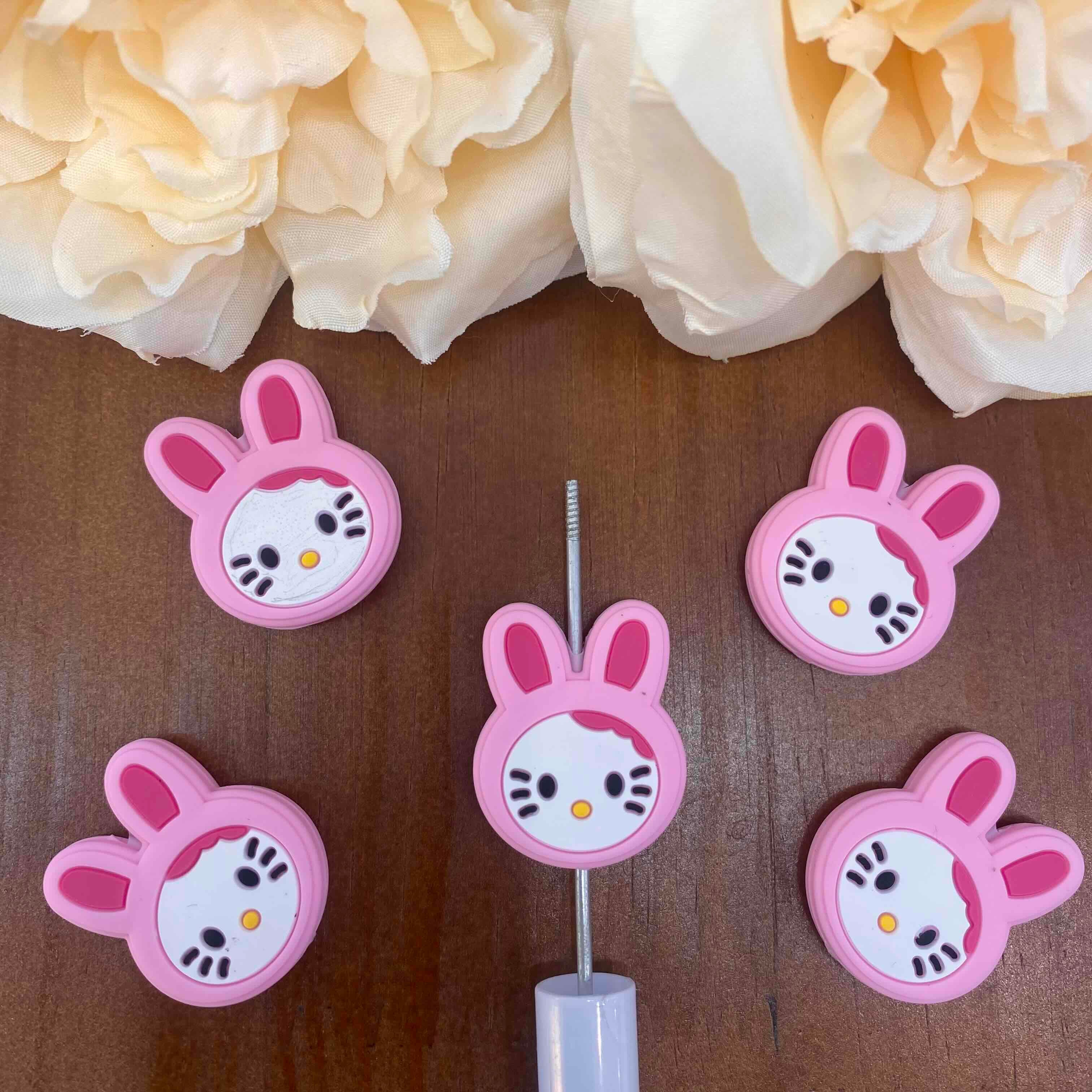FS20469-Hello Kitty Flat Silicone Focal Beads