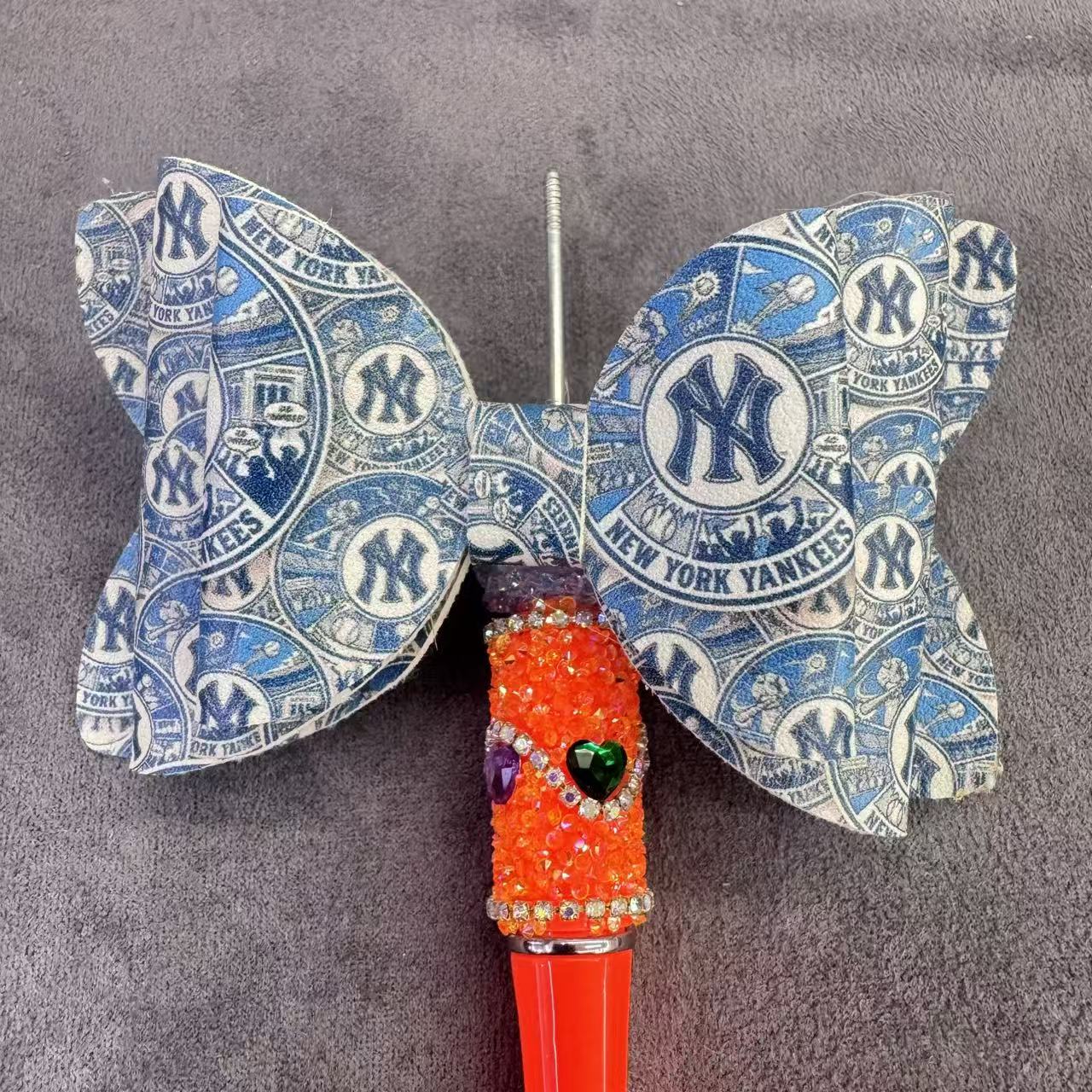 Sport Team Sugar Bow Beads As Picture Shows
