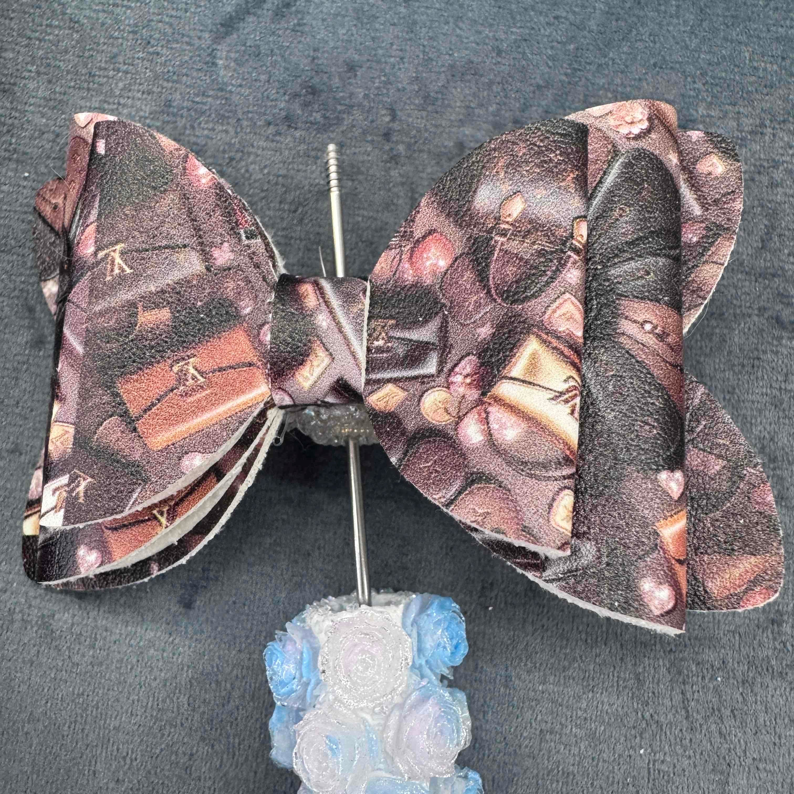 FS20245-LV Retro Print Sugar Bow Beads