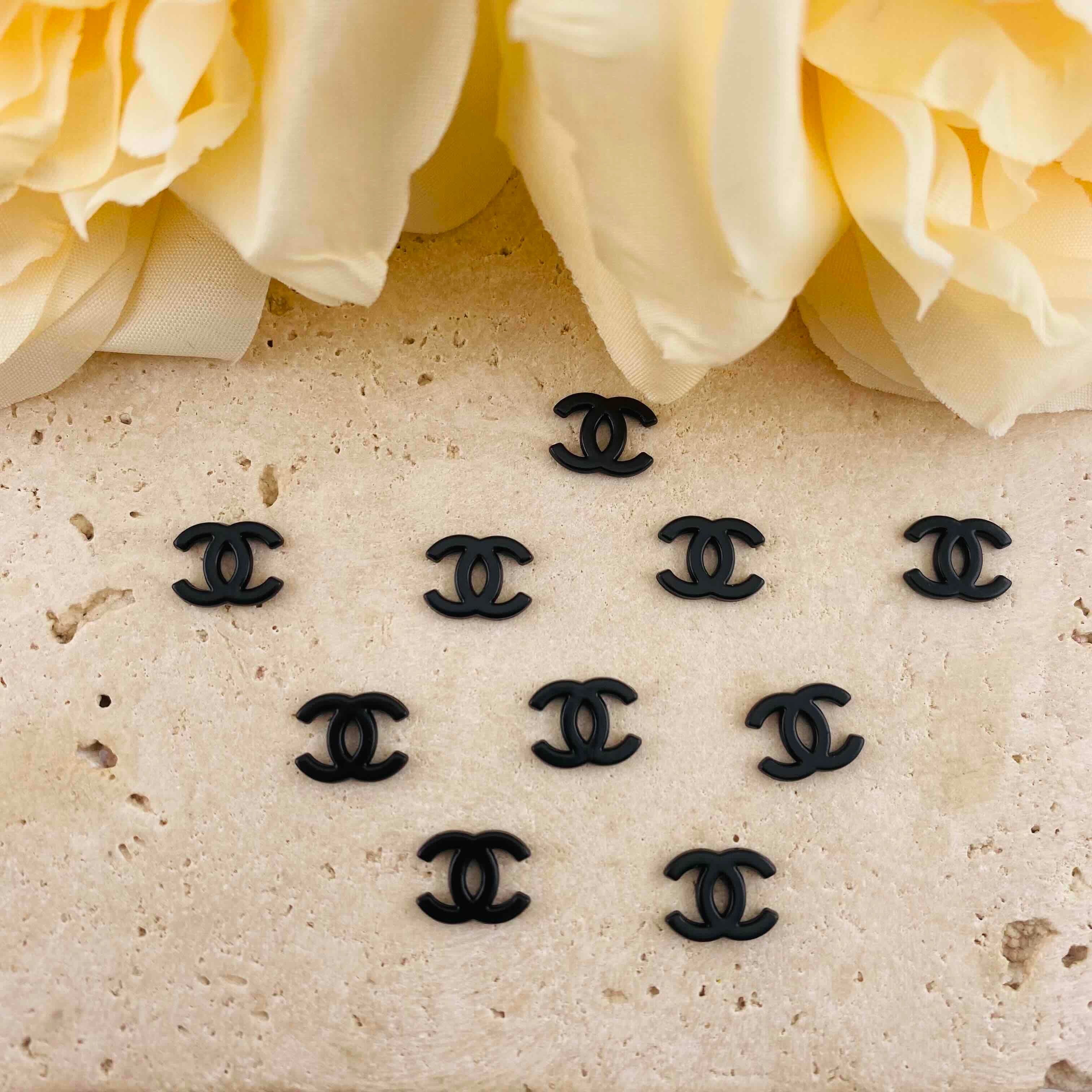 FS2612-  0.8*1CM CC Metal Nail Charms
