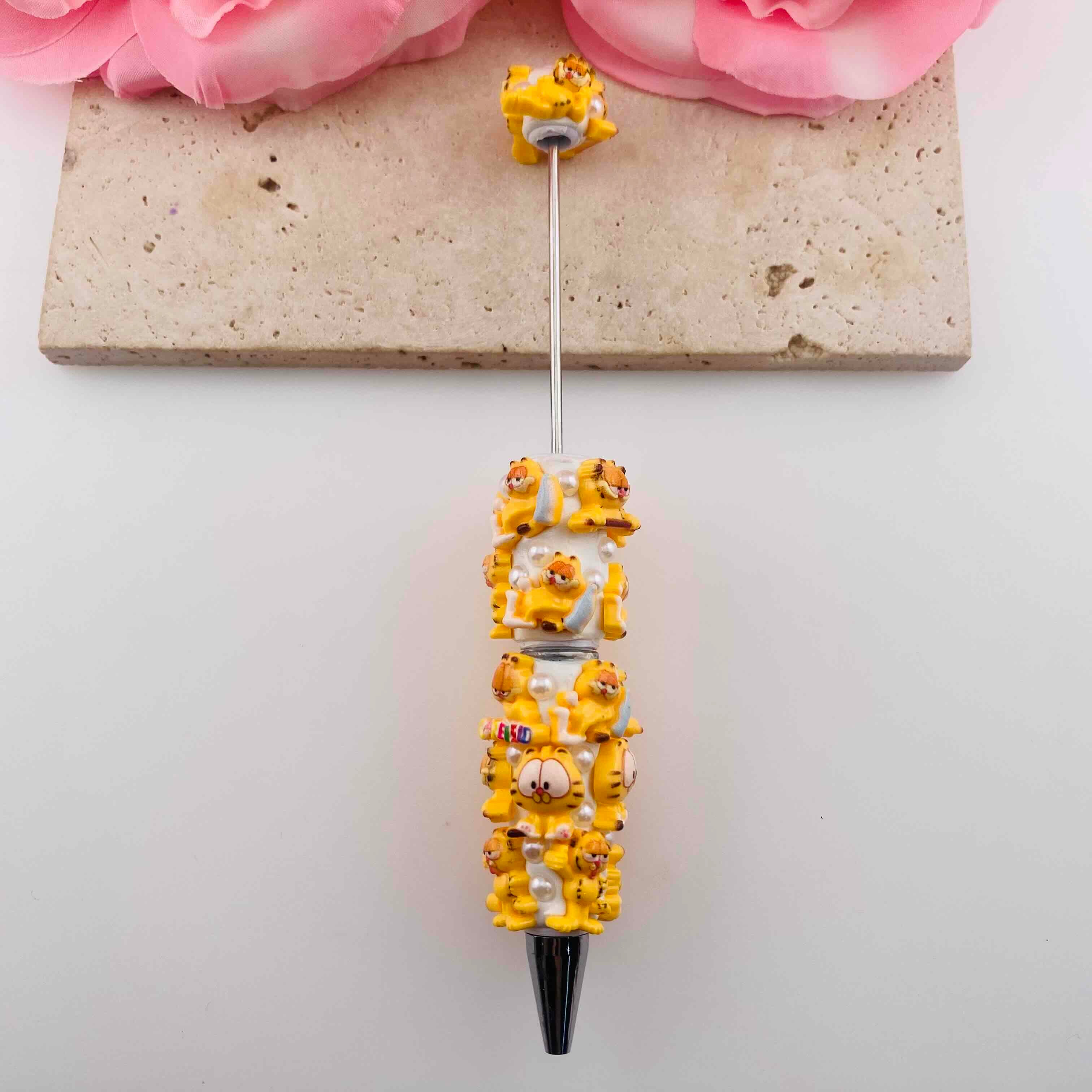 FS19845-Garfield Cat Clay Beaded Pens