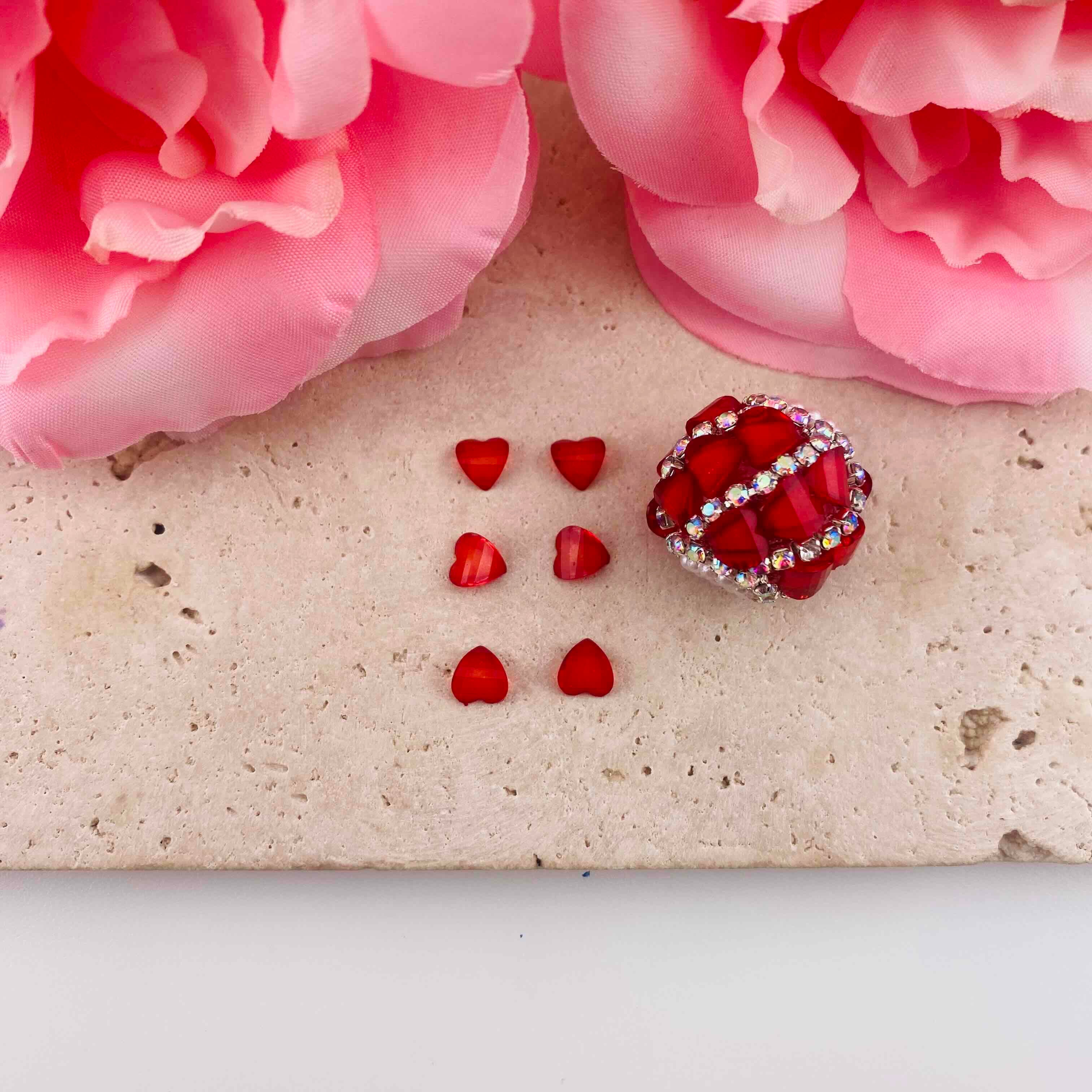 FS19875-6mm Heart Petal Charms