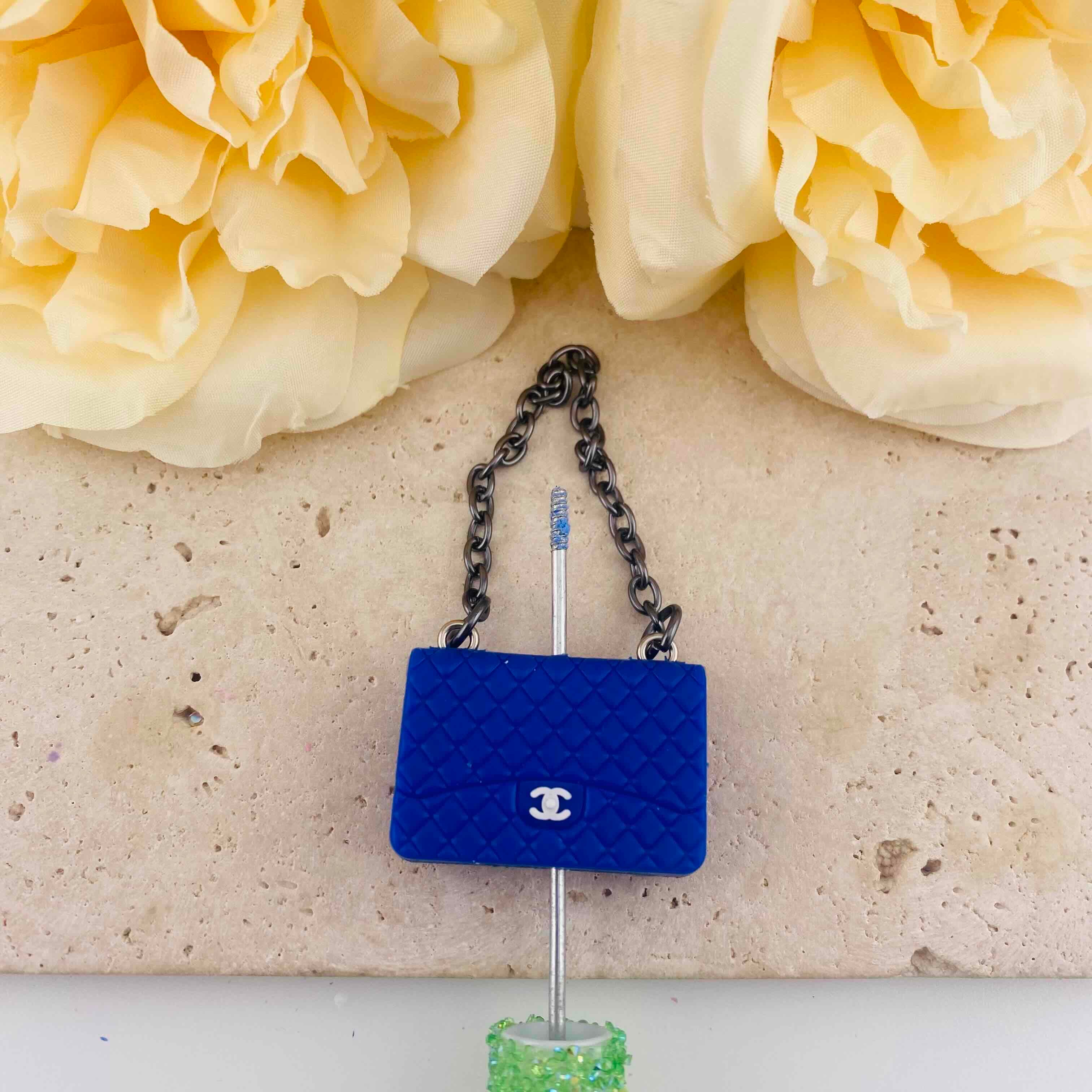 FS5605-  About 23*36mm CC Chain Handbag Silicone Beads