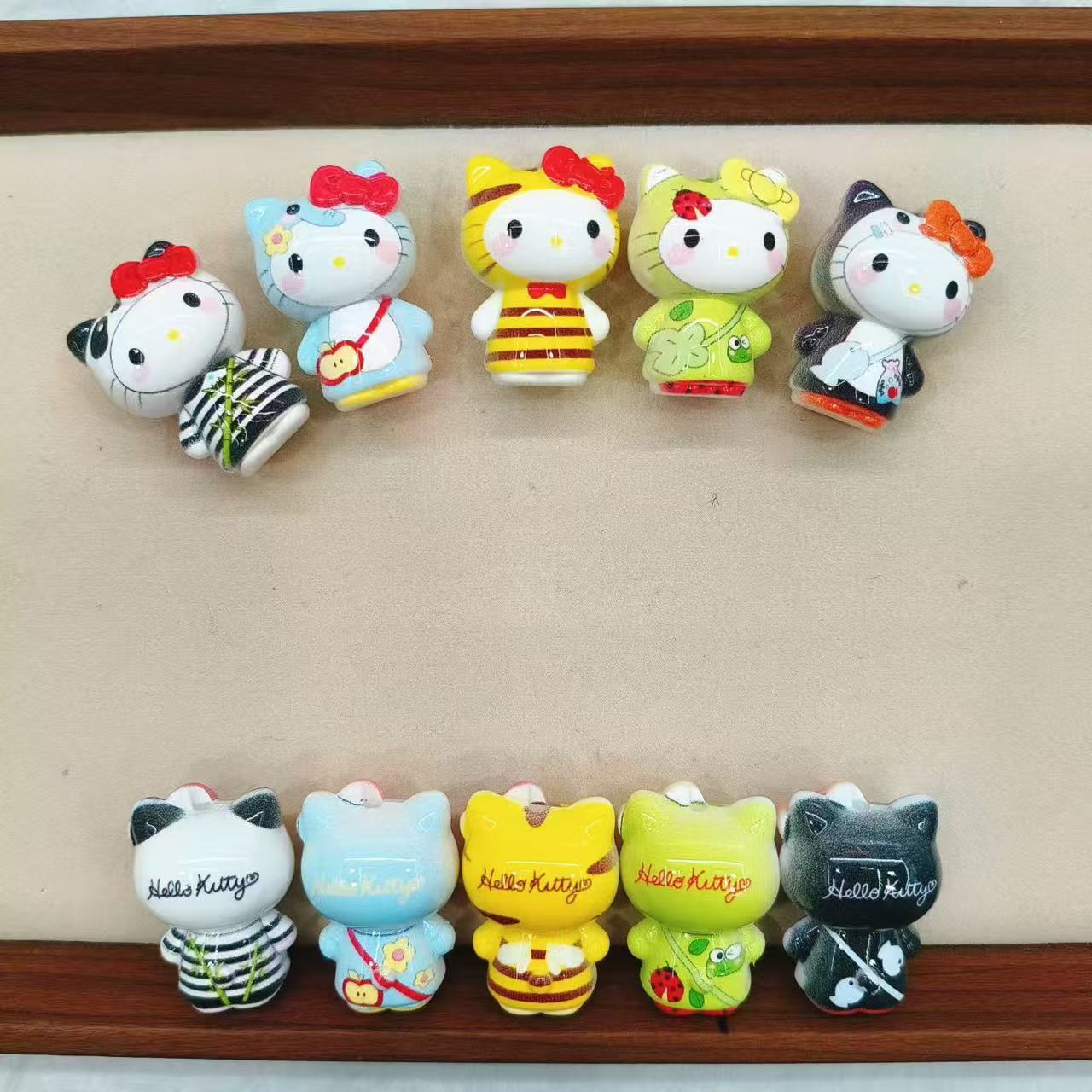 3D Cute Cat Acrylic Beads In Different Outfits For Pen Toppers Decoration And Keychains Random Mix