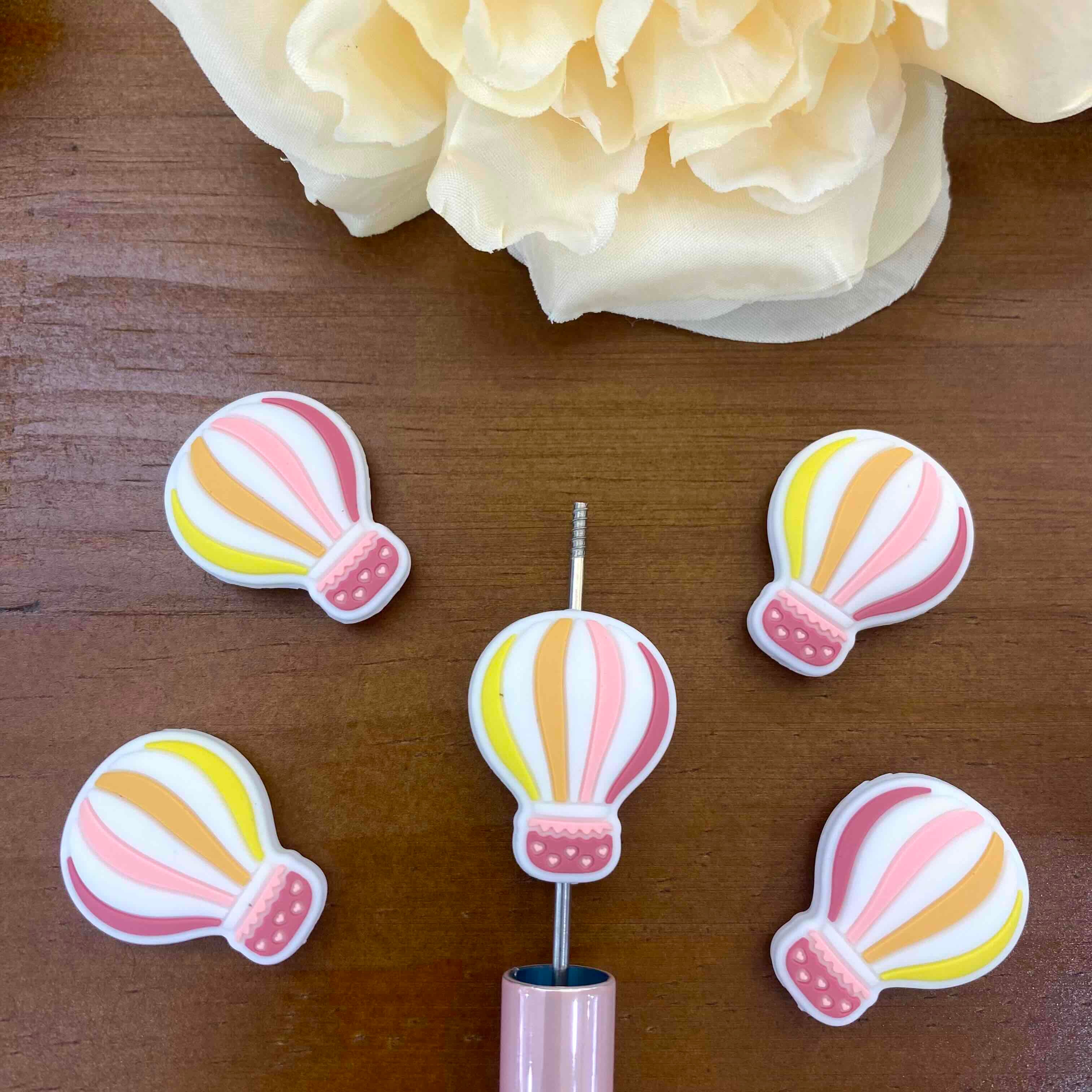 FS20148-Hot Air Balloon Flat Silicone Focal Beads