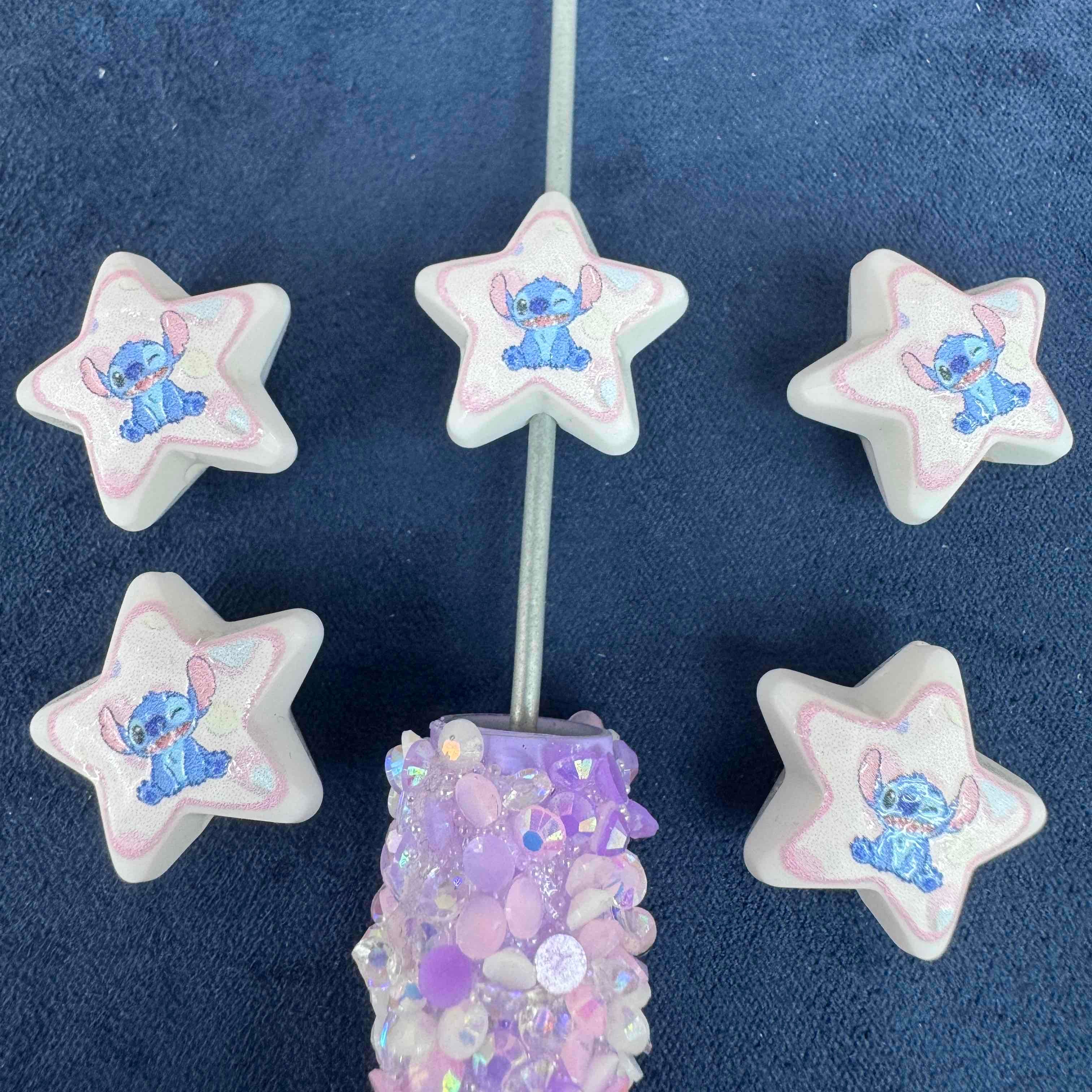 FS20288-Stitch Star Sgaped Acrylic Focal Beads