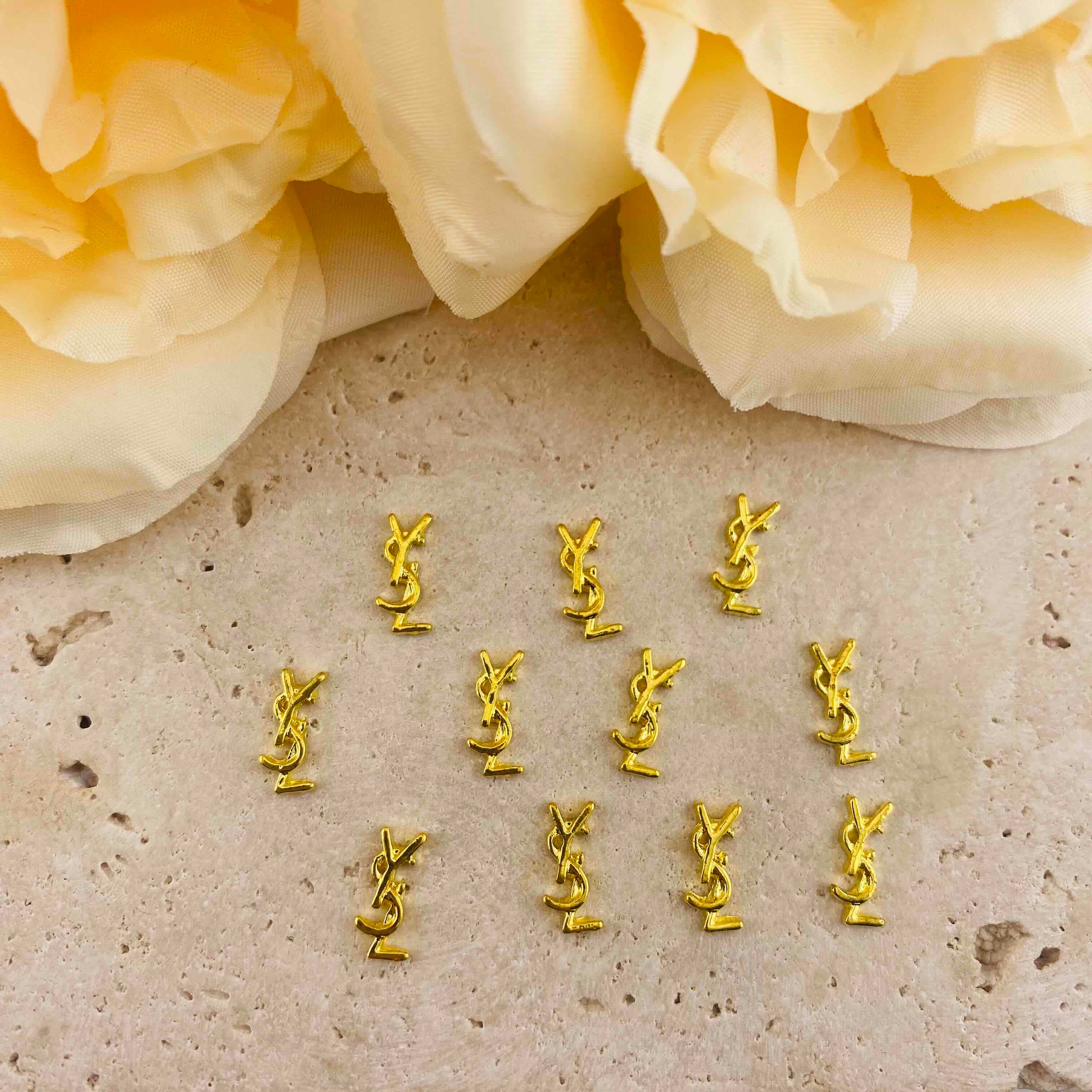 FS4723-5mmYSL Metal Nail Charms
