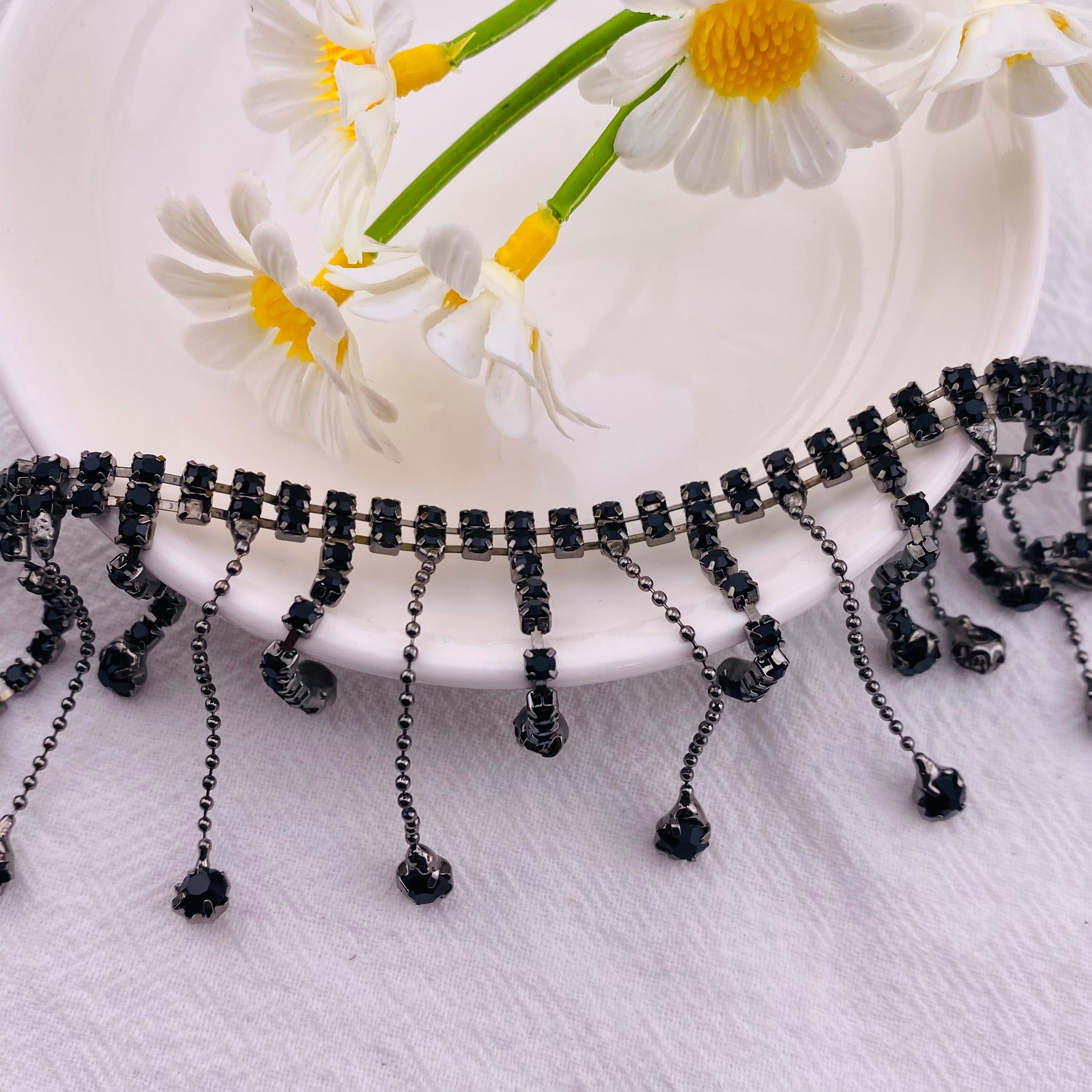 FS2331-Crystal Rhinestone Tassel Chain Diamond Tassel Close Trimming Welding Claw String Chain for Crafts Project Birthday Decorations and Arts Furniture Headboard Clothing Zoe's DIY Shop