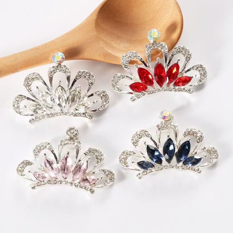 FS5325- 42*31mm Alloy Diamond-Embedded Crown Metal Patches