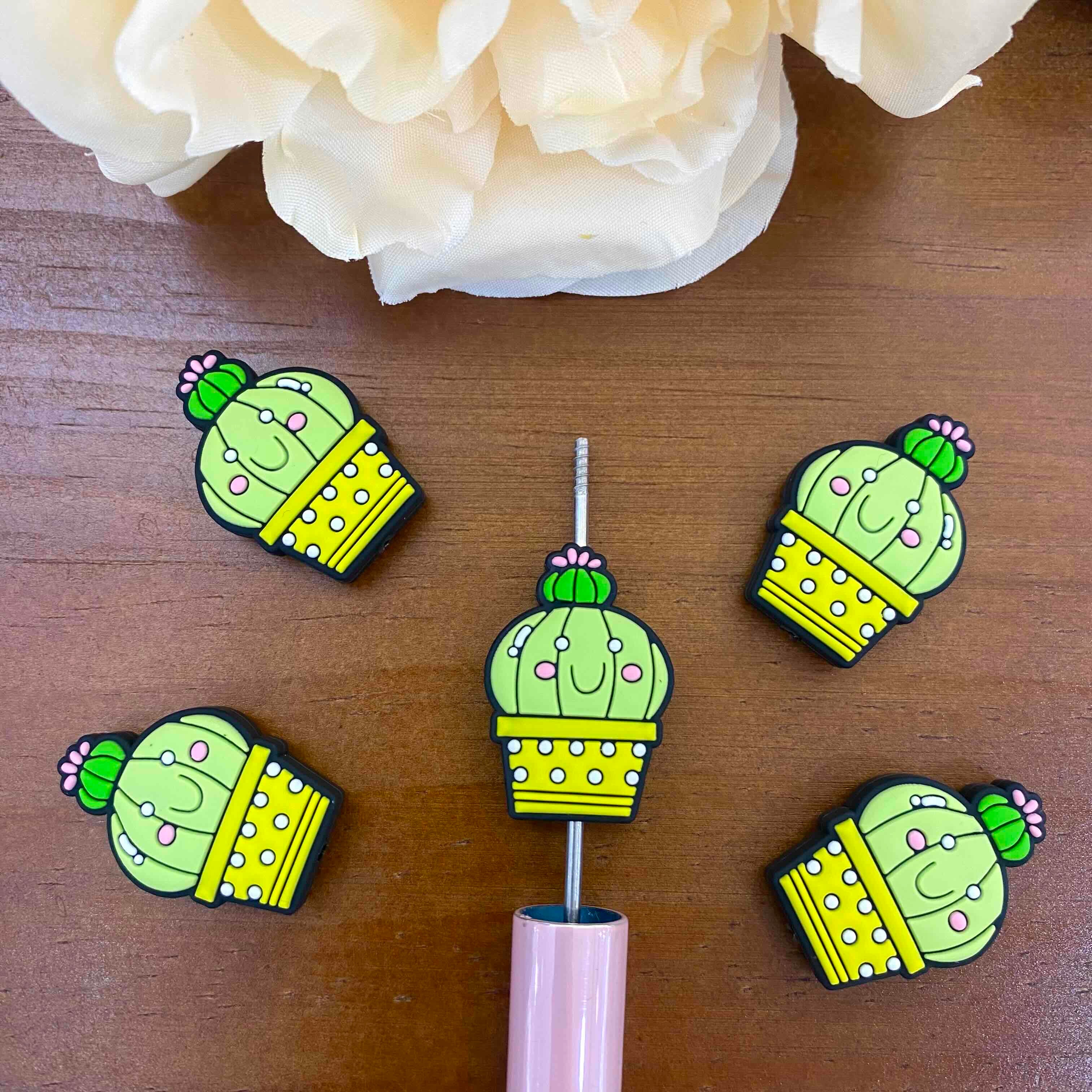 FS20158-Cartoon Cactus Flat Silicone Focal Beads