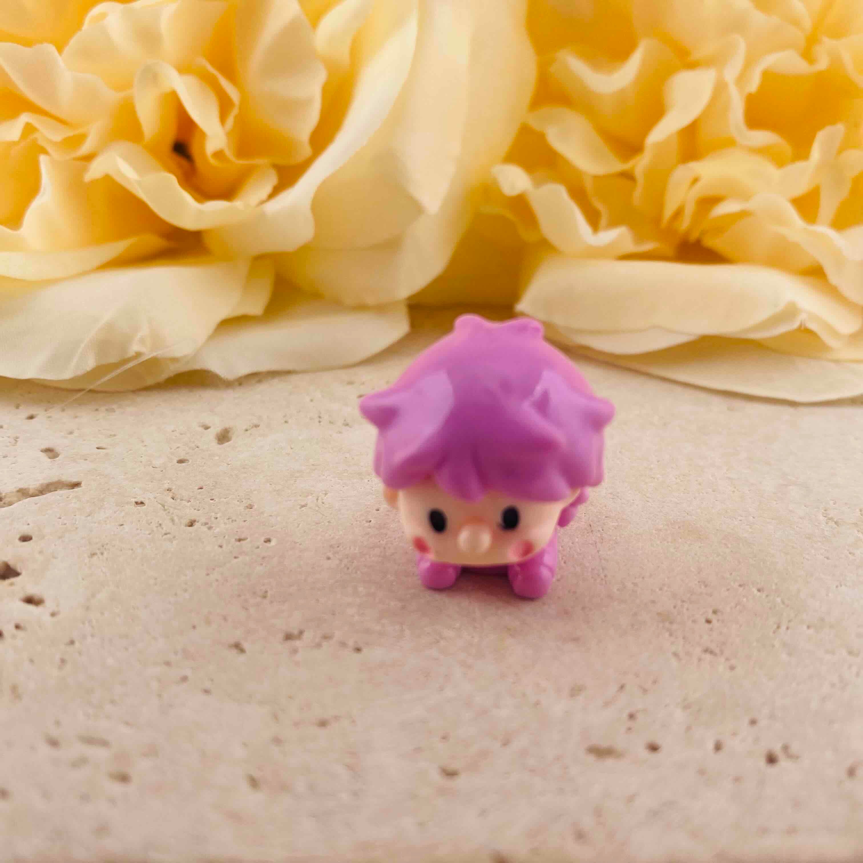 FS19954-About 21*26mm Purple Hair Lying Boy Pen Topper