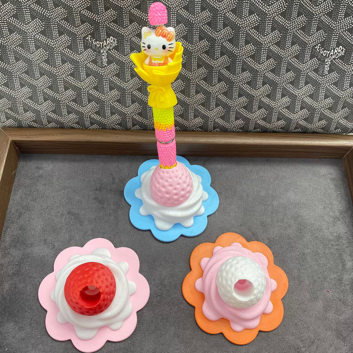 Strawberry Pen Holer