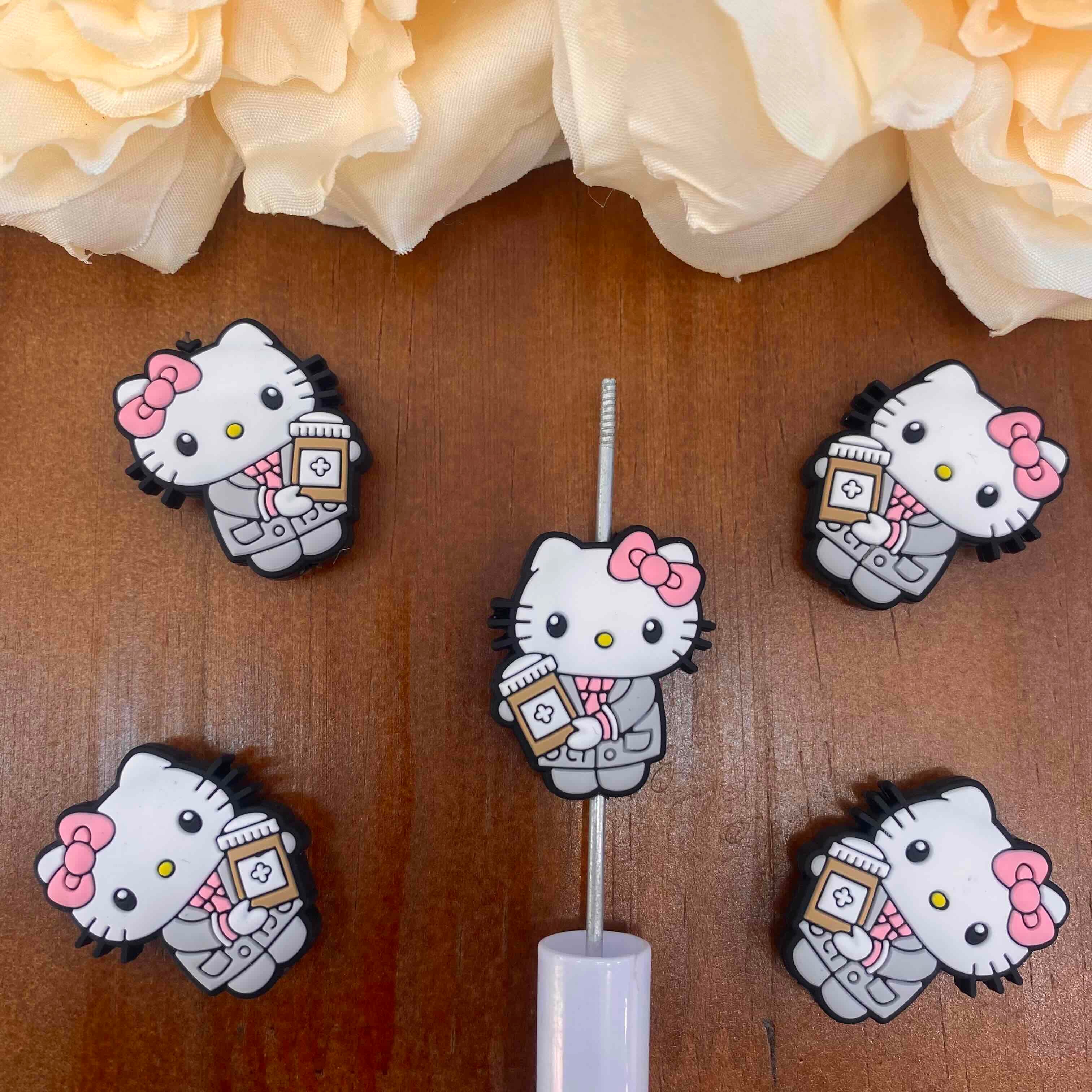 FS20473-Hello Kitty Flat Silicone Focal Beads