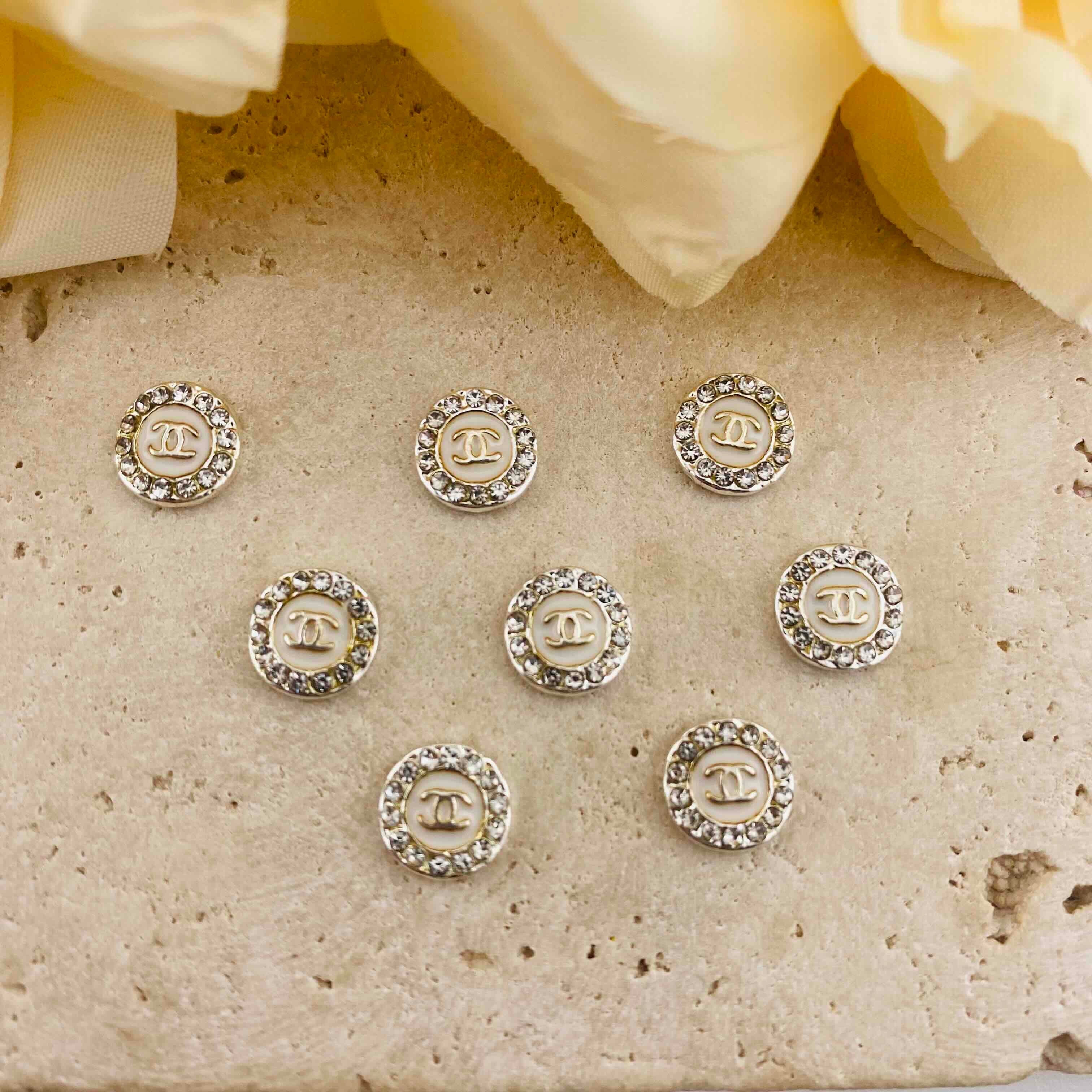 FS4713- 8mm CC Metal Nail Charms