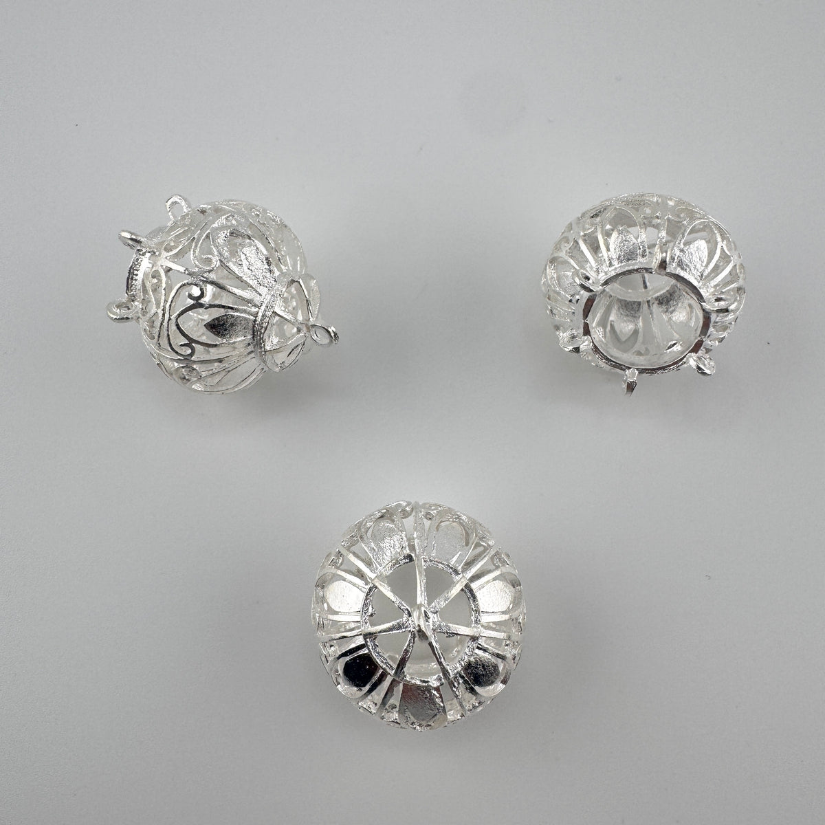 FS5677-  Lantern Charms with Hanging Hole (No Light Included)