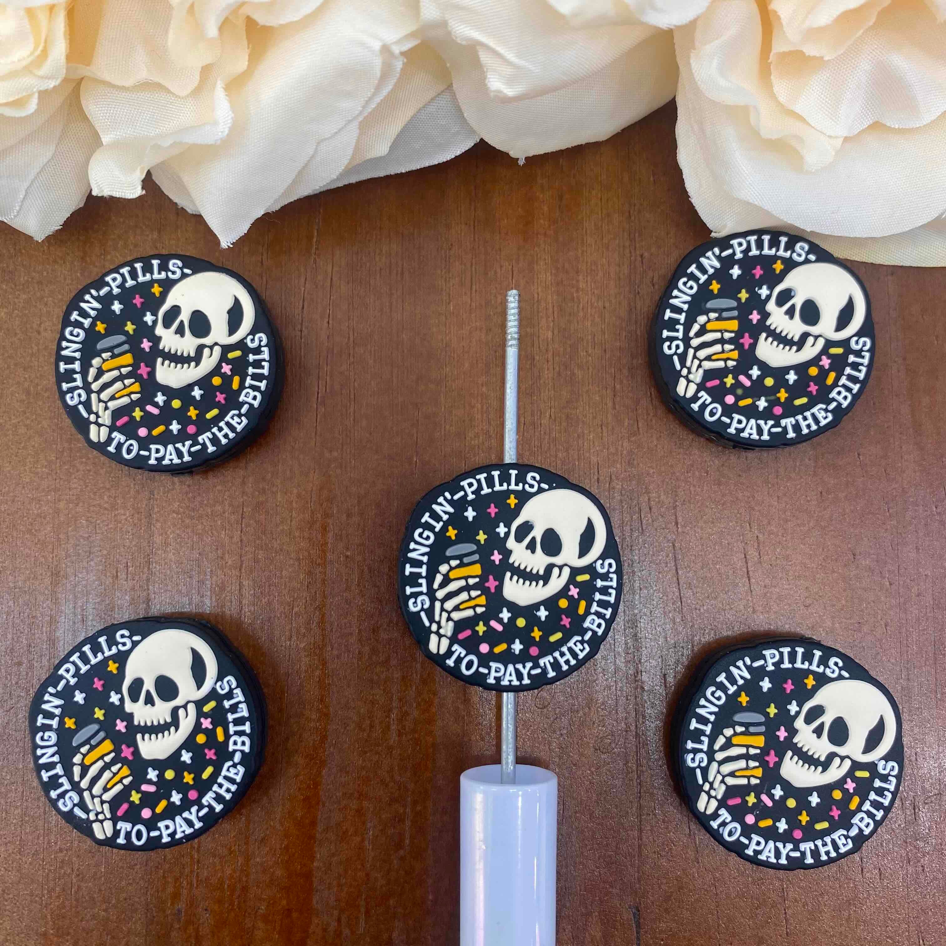 FS20416-Skull Flat Silicone Focal Beads