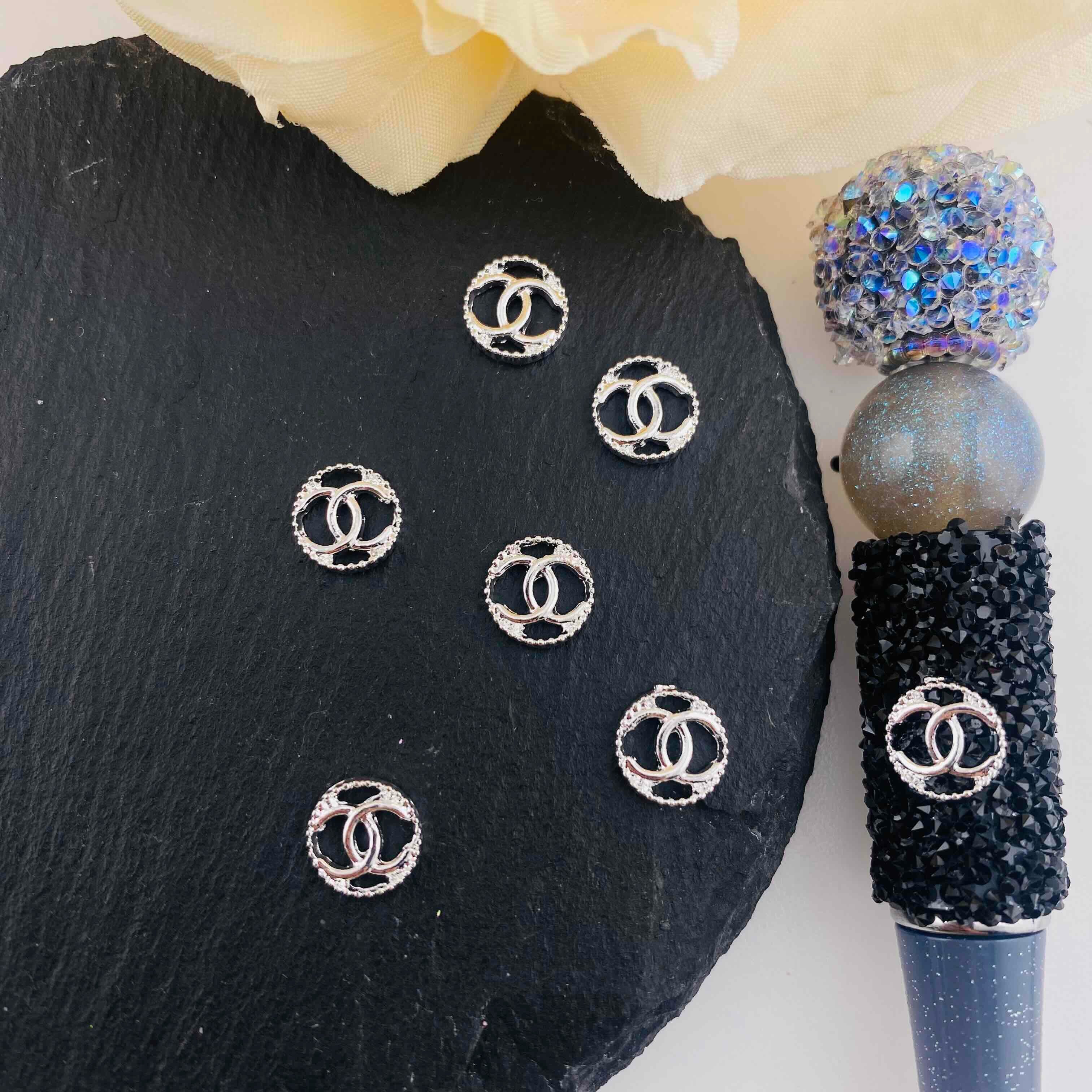 FS4565-About 9×9m CC Metal Nail Charms