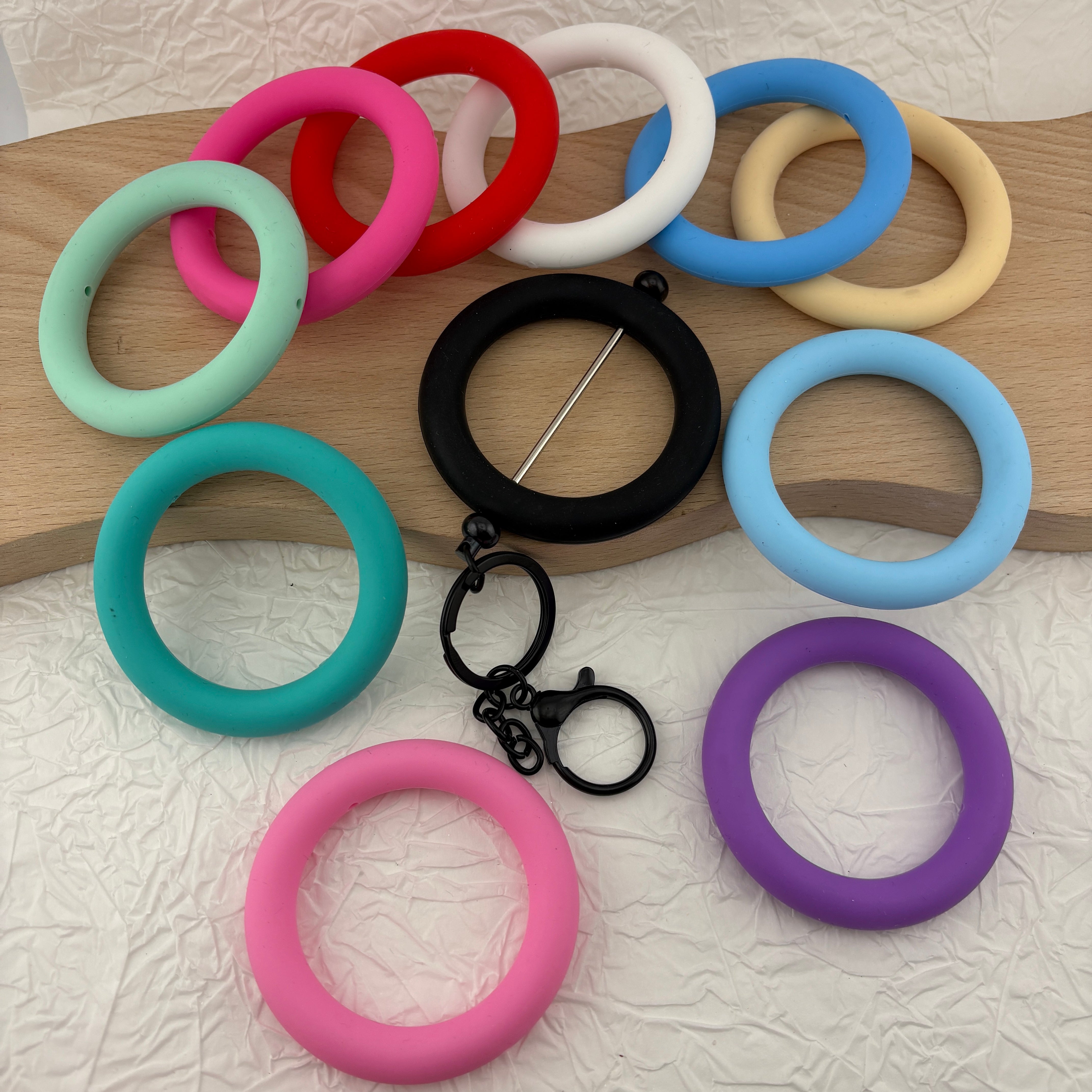 FS2451- 55mm Solid Color Silicone Round Frame Ring Fit for beadable keychain