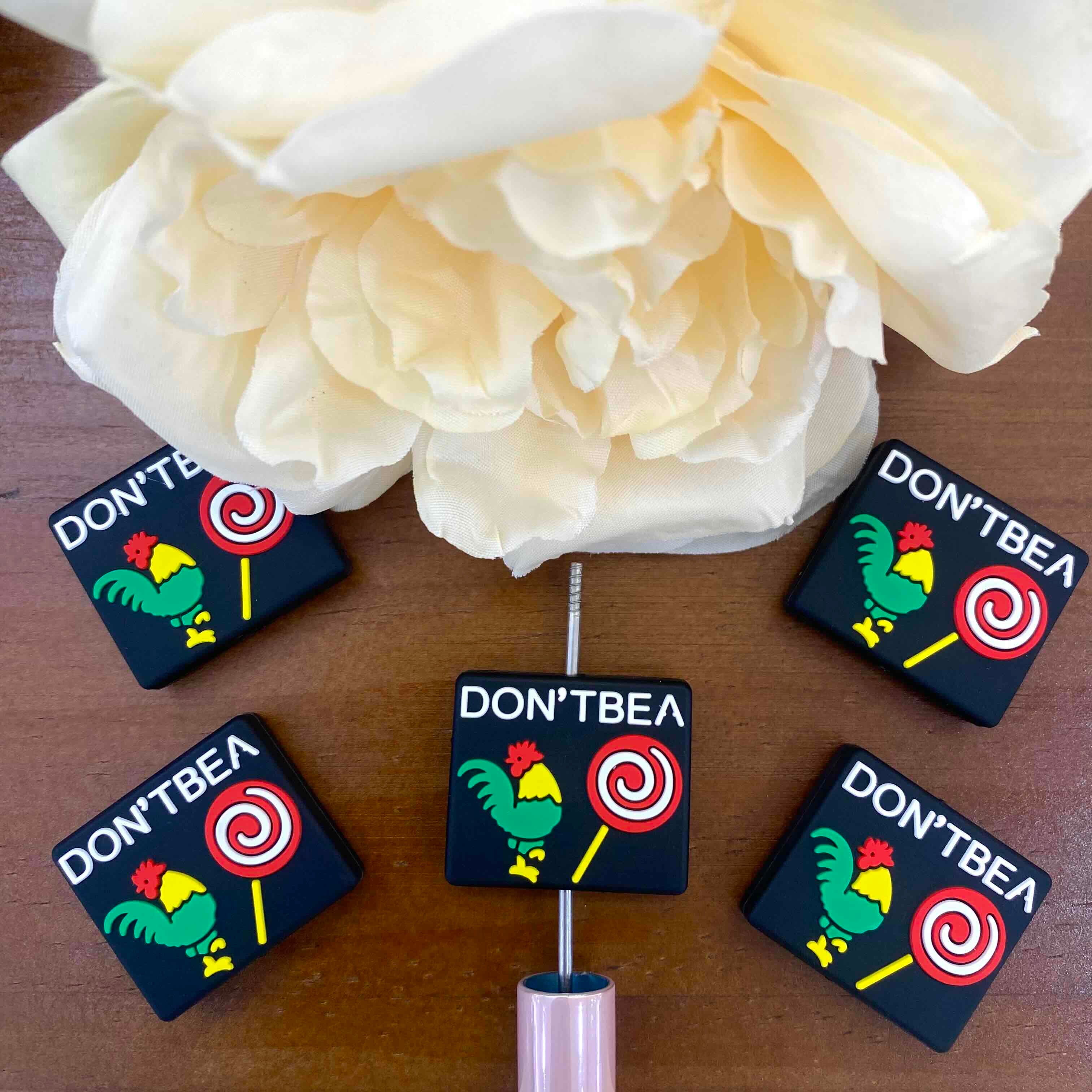 FS20127-Don't Tread On Me Chicken Flat Silicone Focal Beads