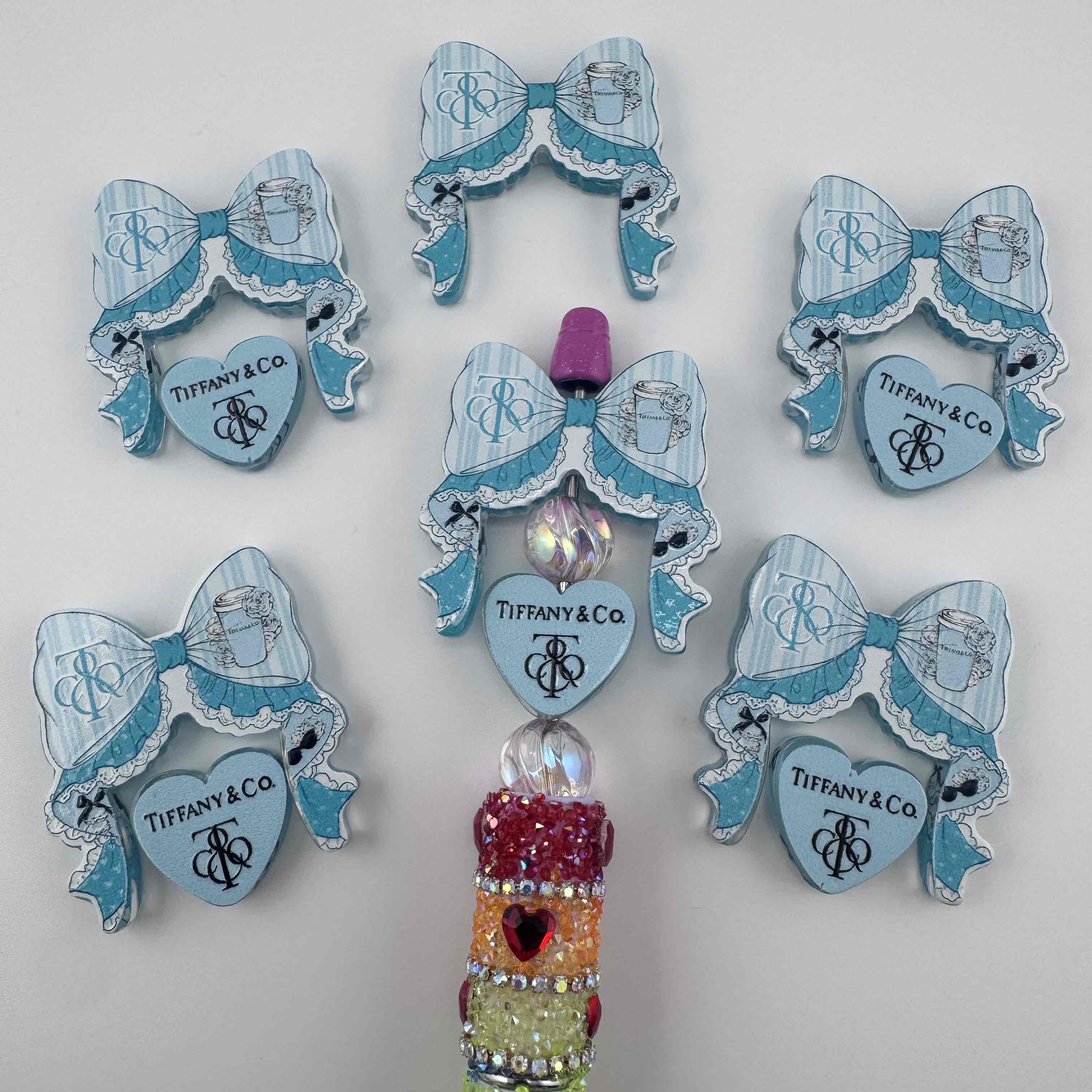 FS20029-Tiffany Blue Lace Bow Acrylic Focal Beads