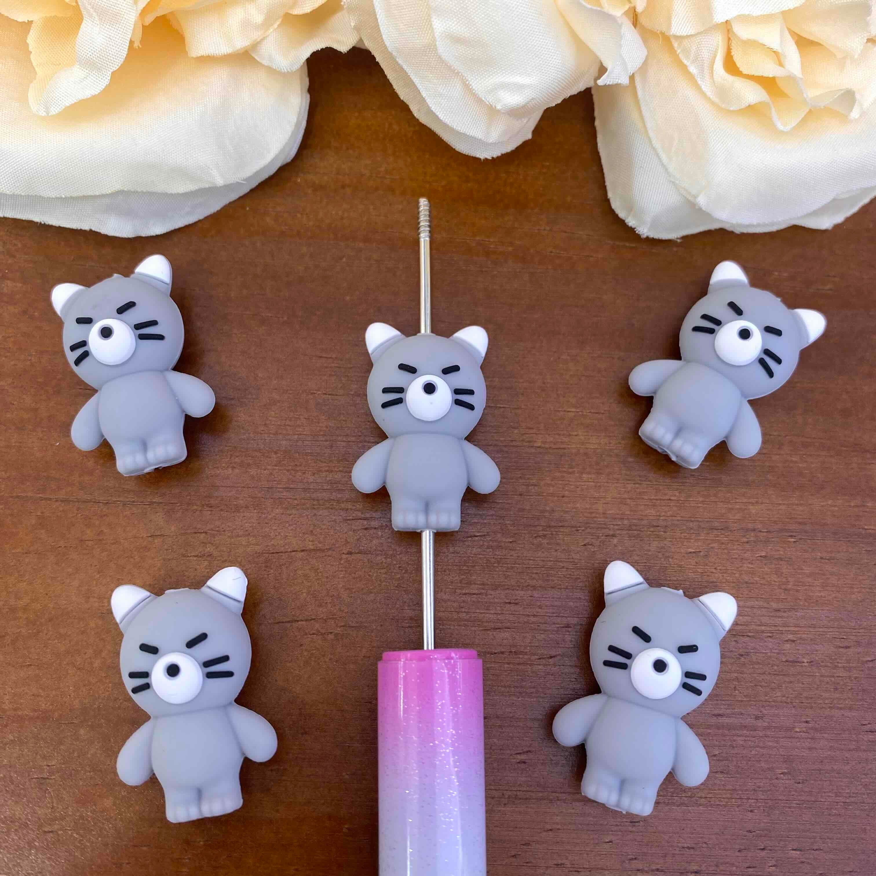 FS20525-3D Grey Cat Silicone Focal Beads