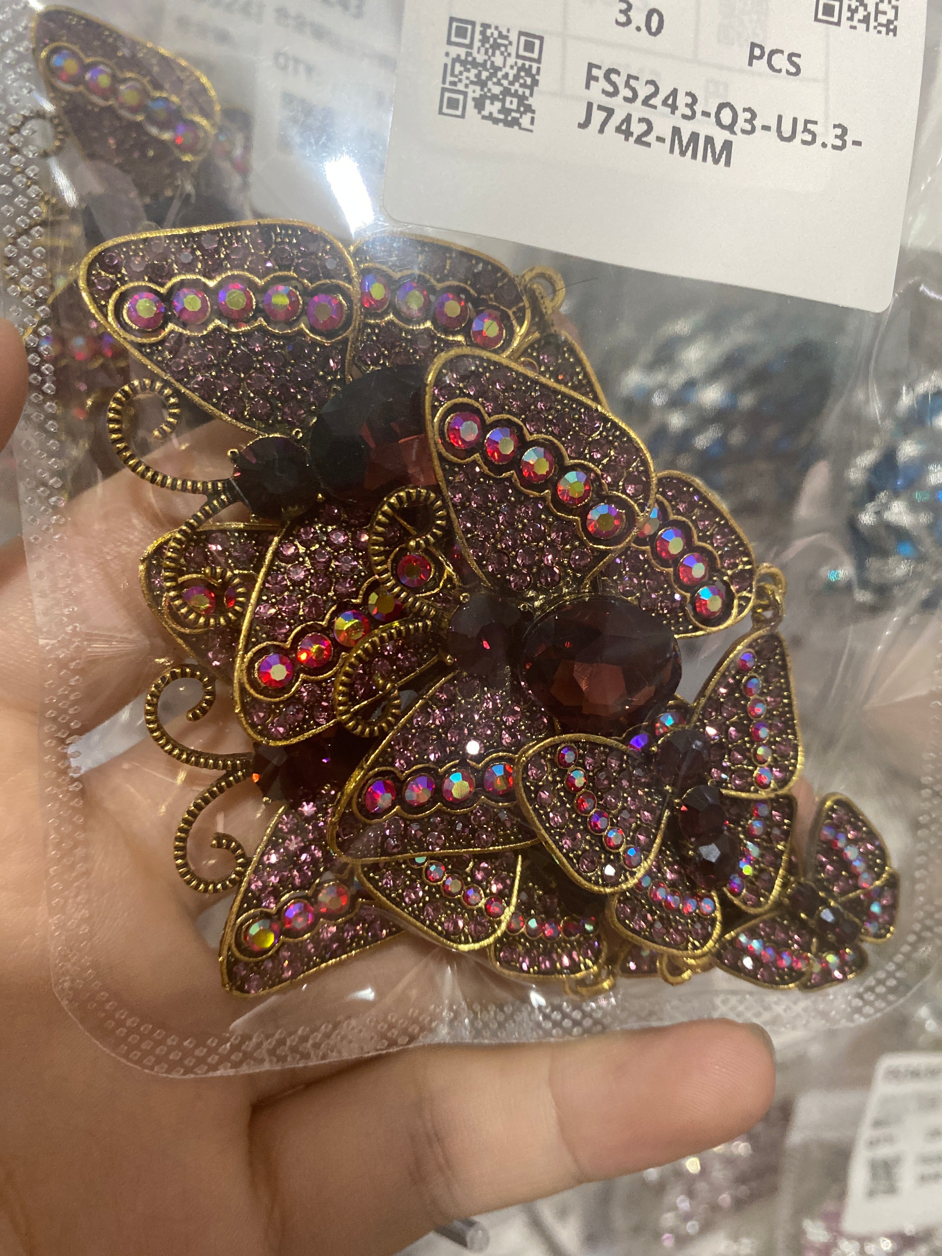 FS5243-114mm Three Butterflies Inlaid With Diamonds In Alloy Zoe's DIY Shop