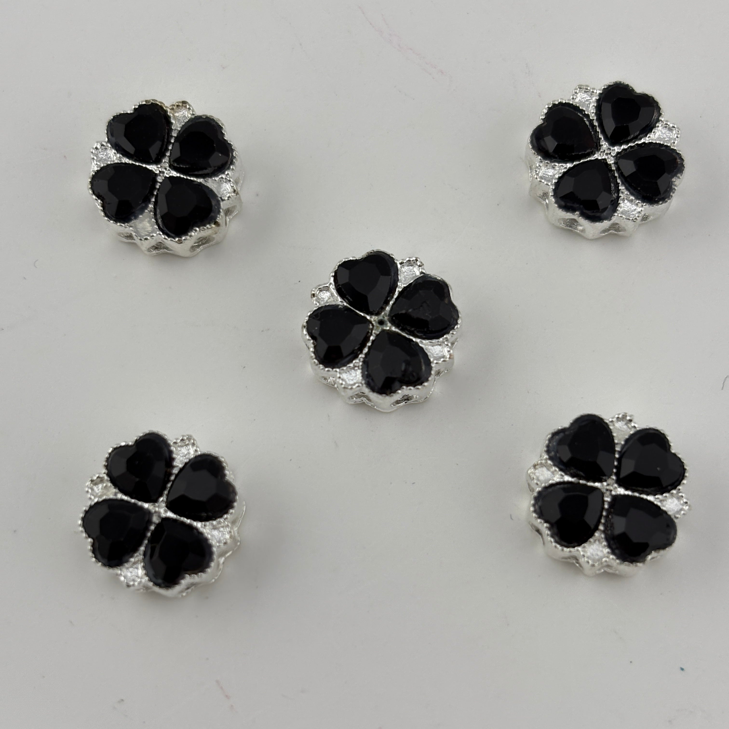 FS2480- 12mm 8 Hole Alloy Heart clover Beads