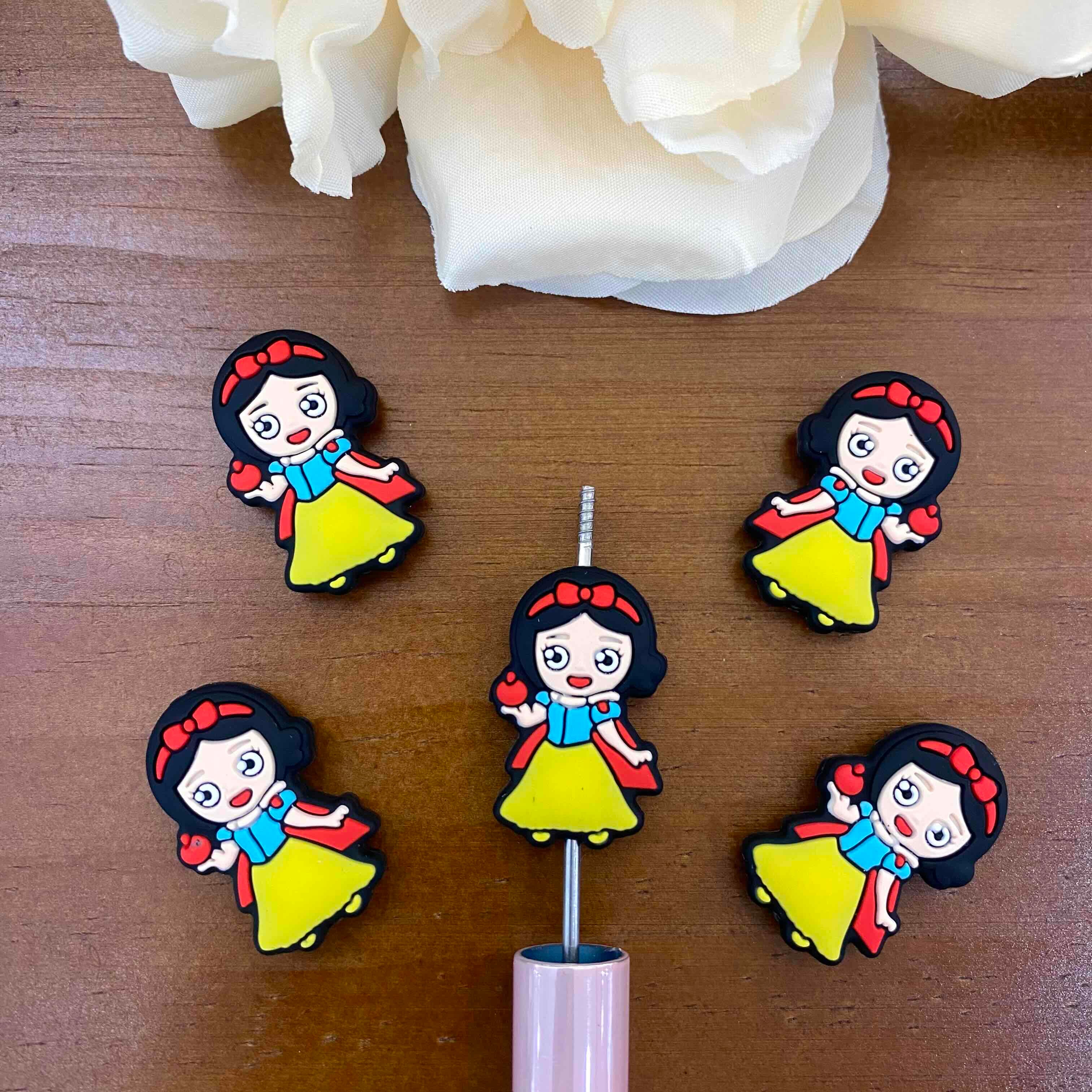 FS20210-Snow White Flat Silicone Focal Beads