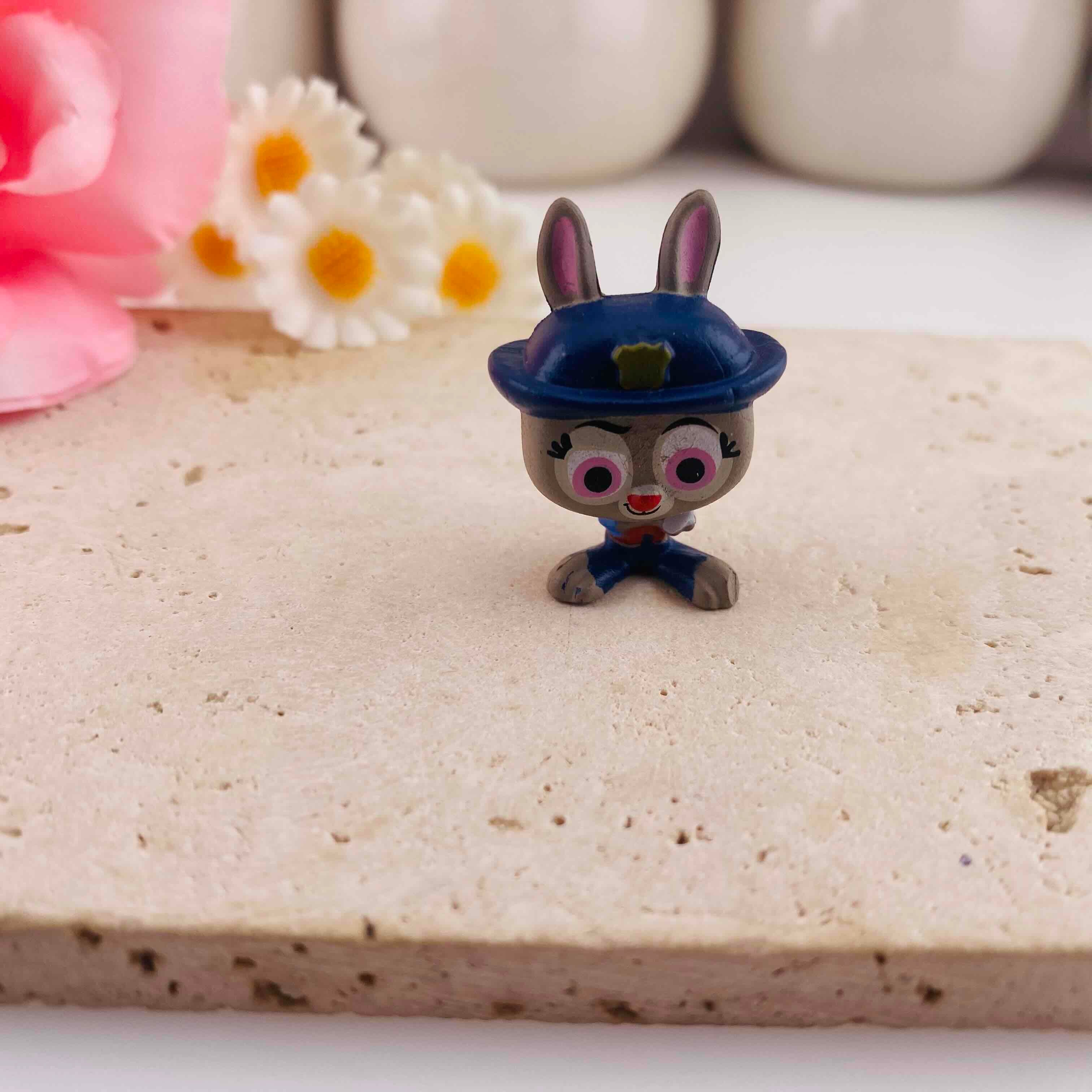 FS19888-About 22*30mm Judy Hopps Rabbit Figurine