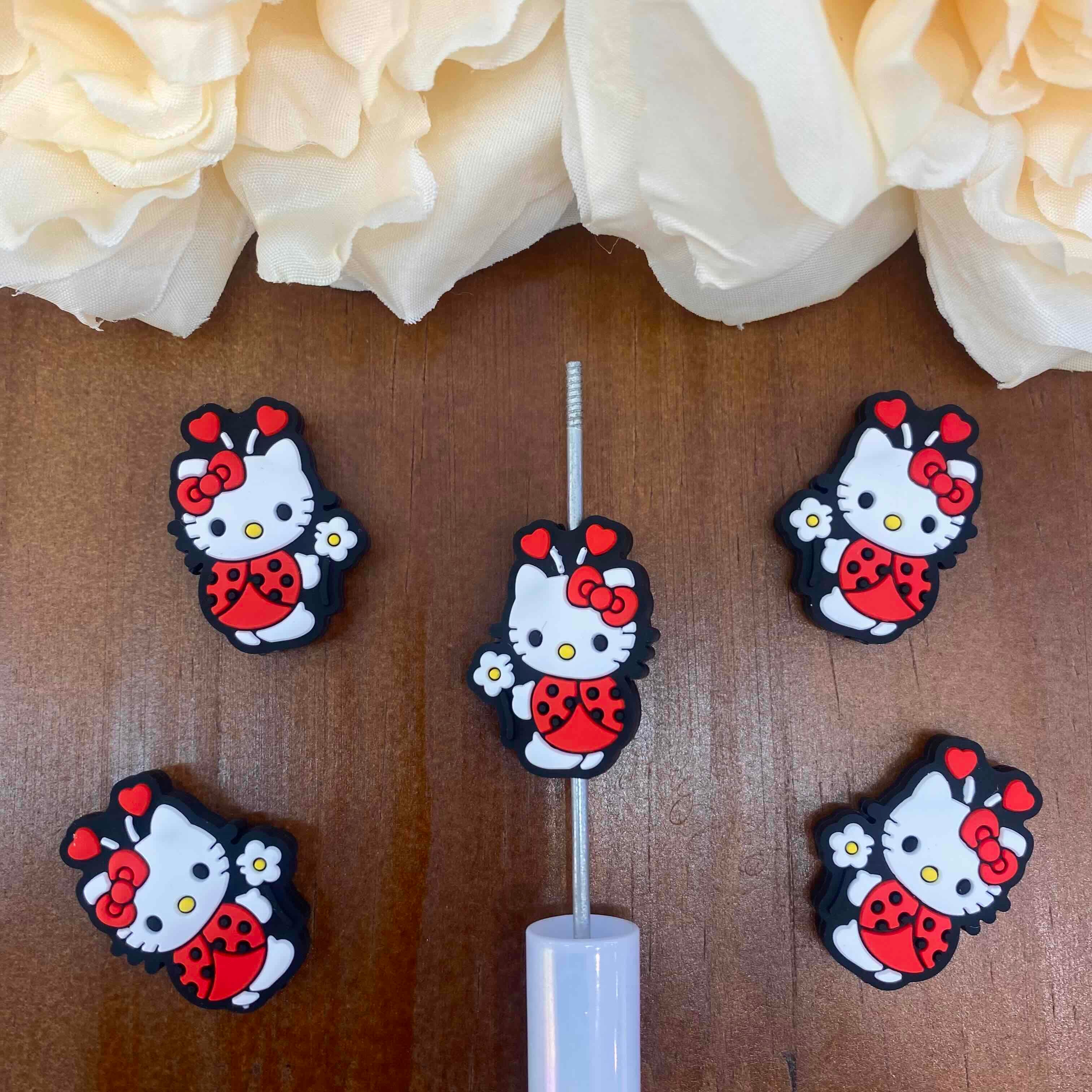 FS20470-Hello Kitty Flat Silicone Focal Beads