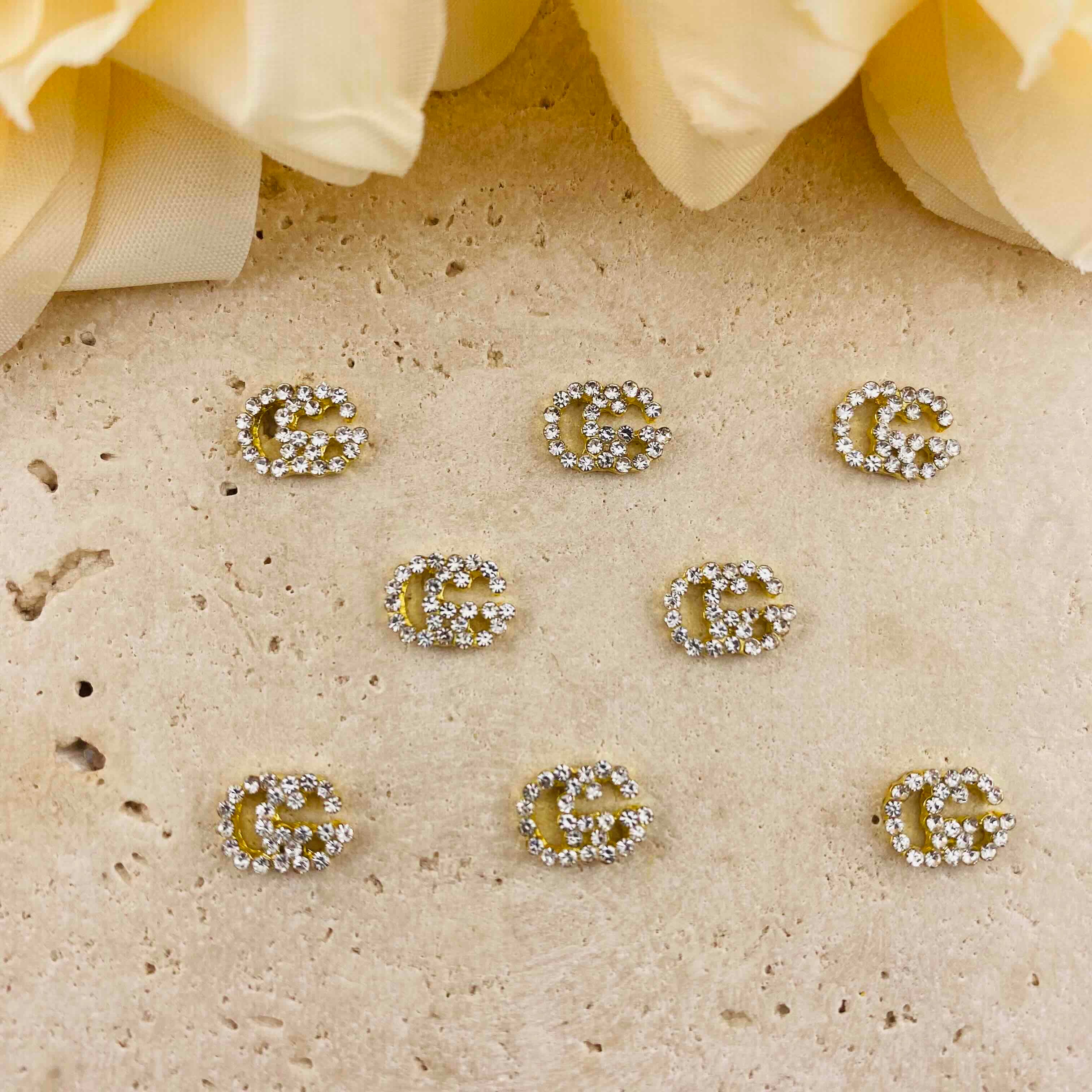 FS3374-6.8*9.3mm CC Metal Nail Charms