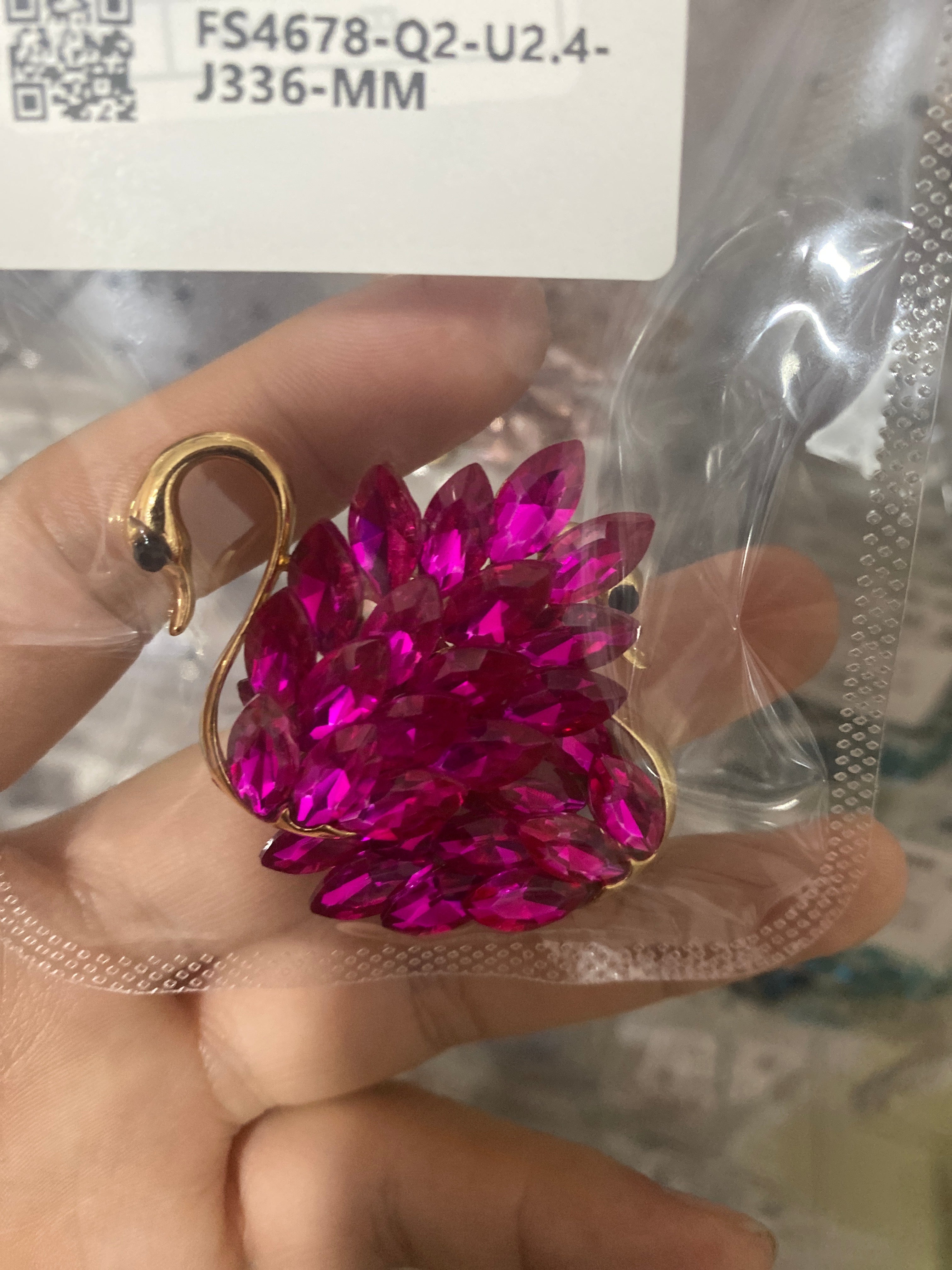 FS4678- 41×44Mm Crystal Diamond Swan Patches (One Left And One Right) Zoe's DIY Shop