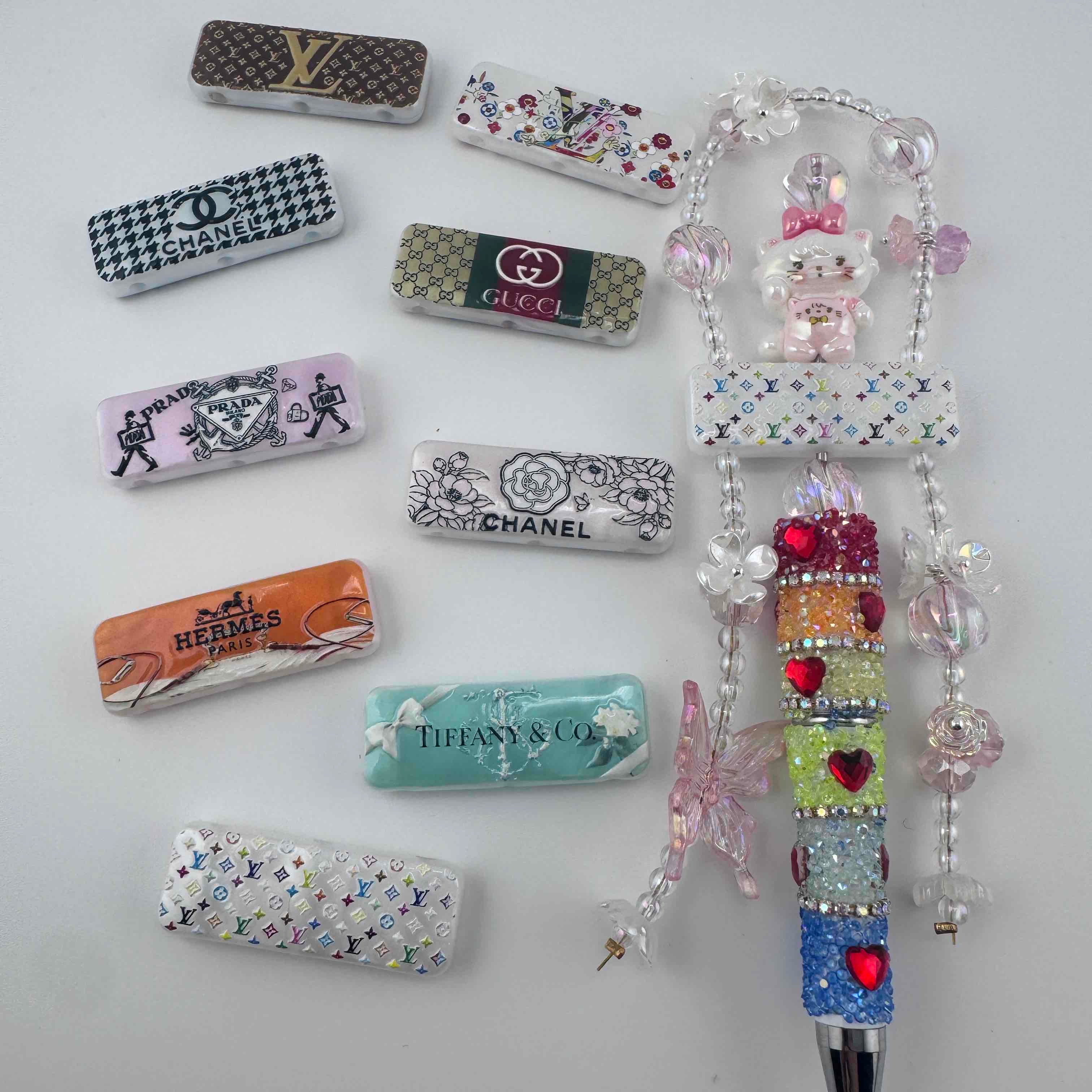 FS20016-Random Mixed Printed Acrylic 3 Hole Beads
