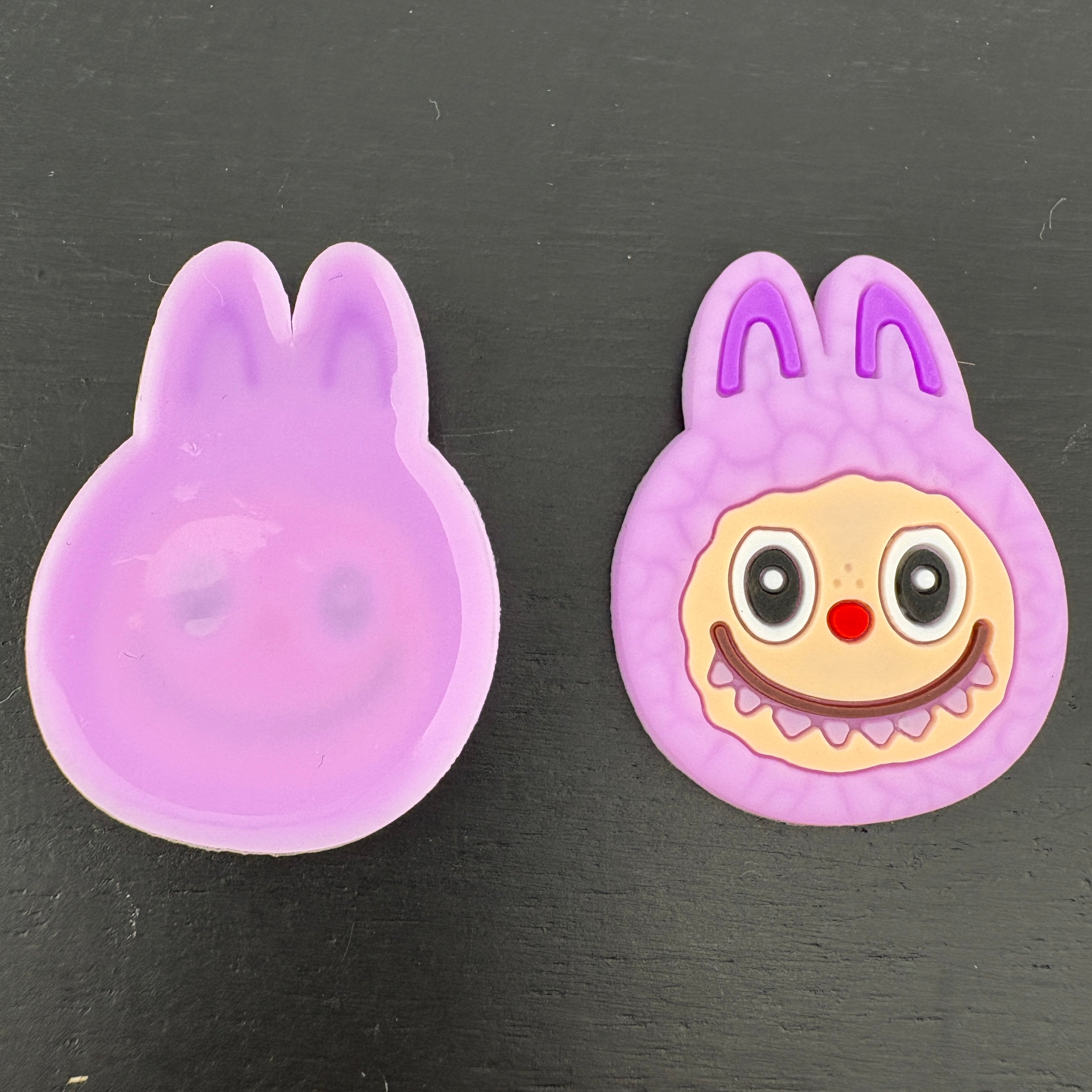 FS2558- 35mm Labubu Head Silicone Charms Patch