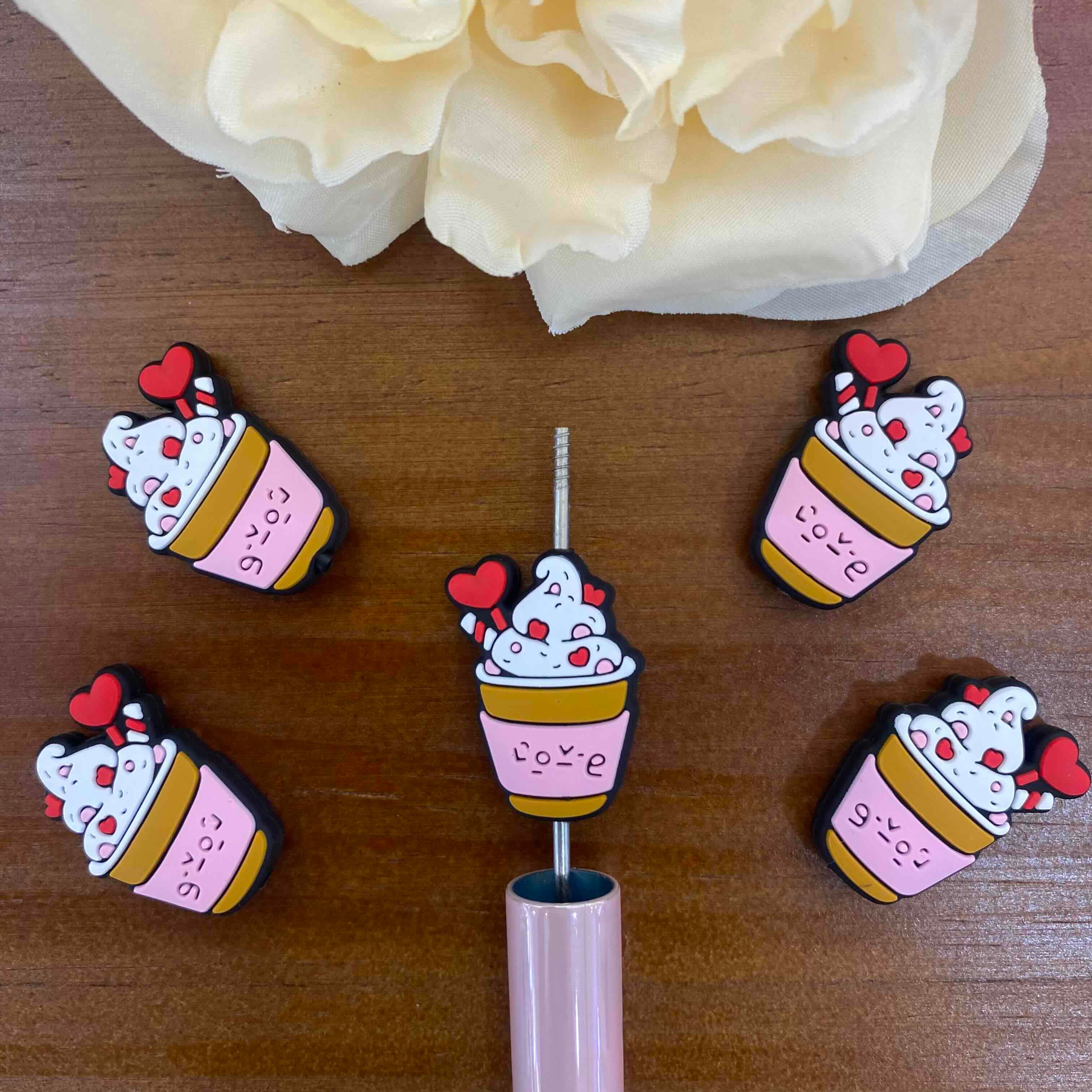 FS20095-Love Dessert Cup Flat Silicone Focal Beads