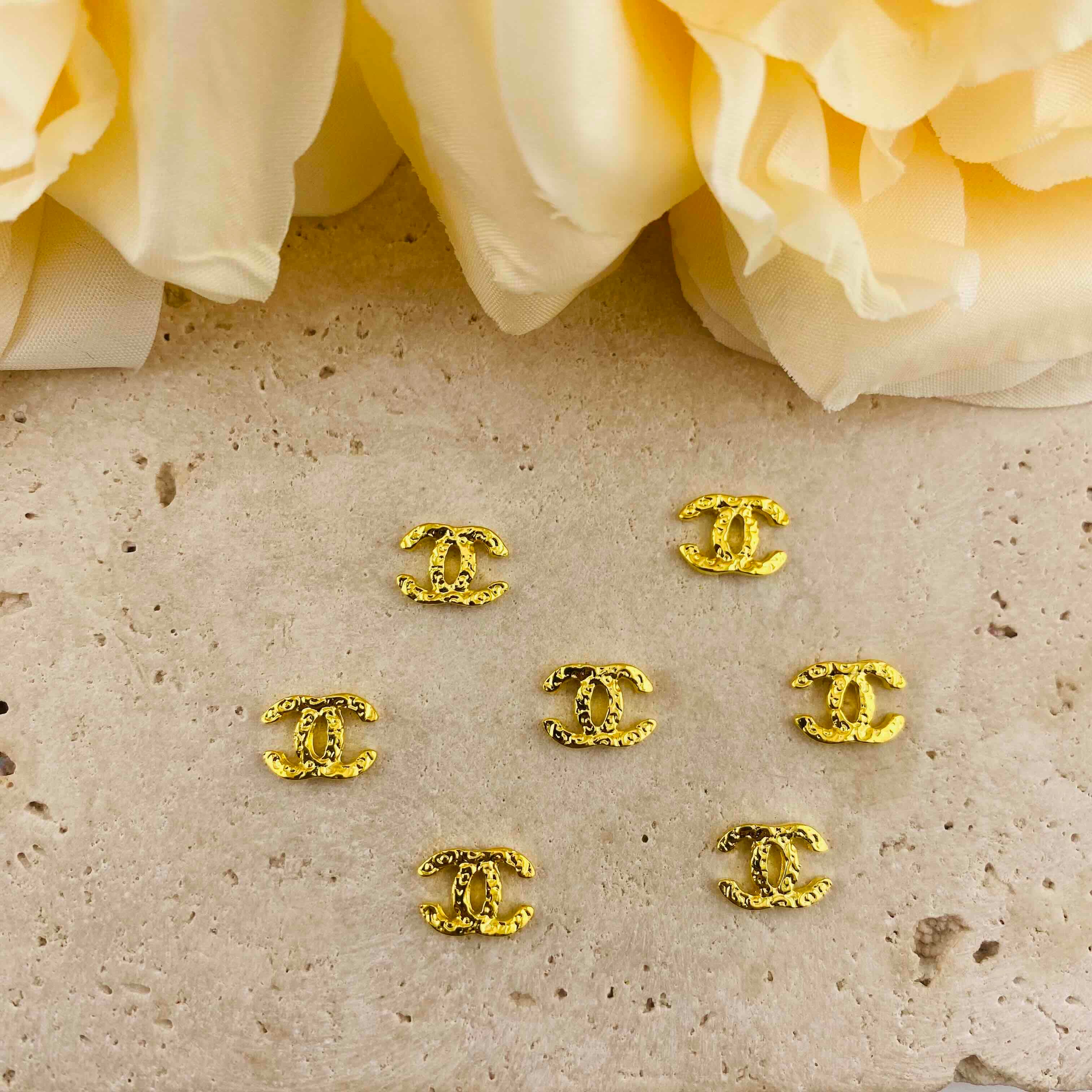 FS4582-About 7×10mm CC Metal Nail Charms