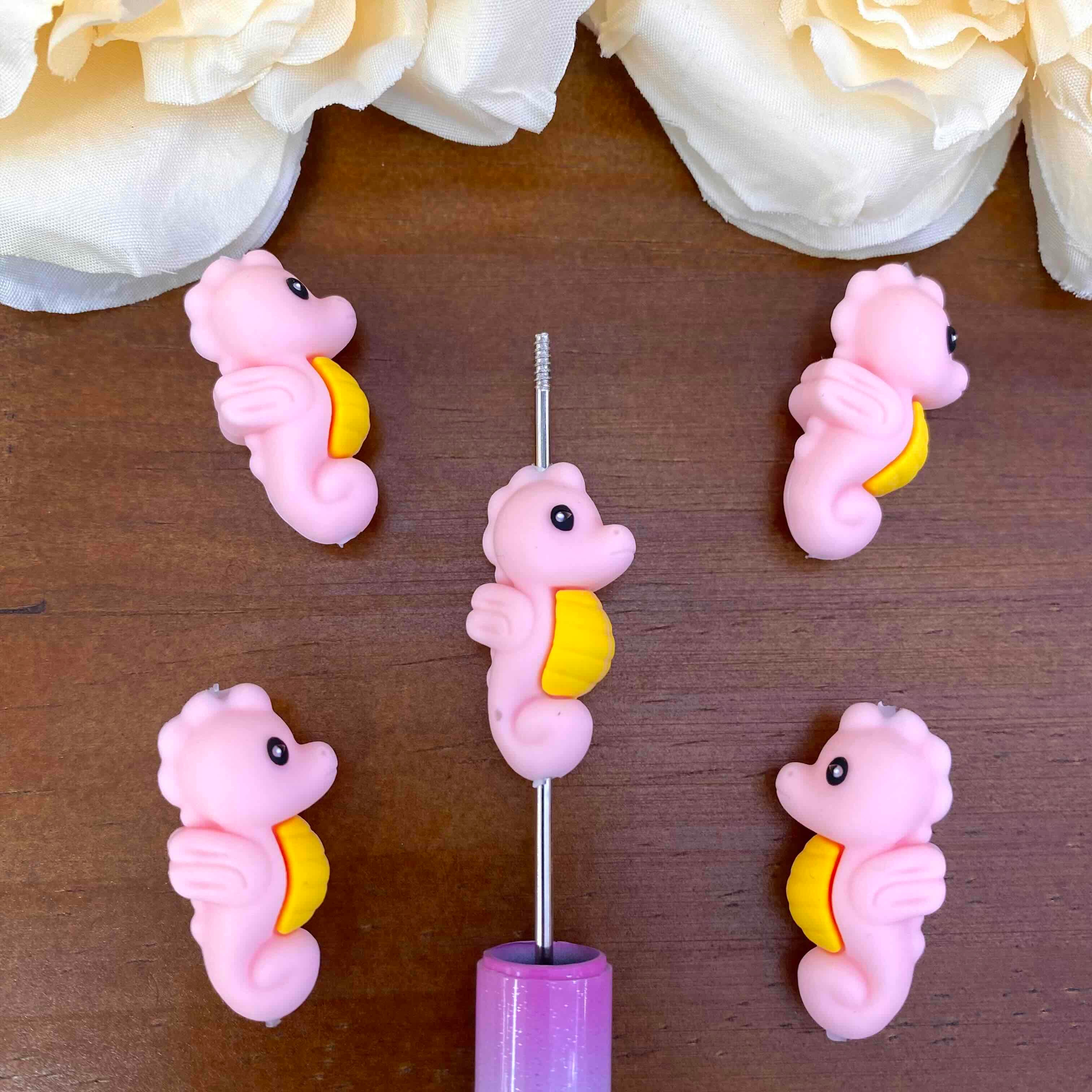 FS20584-3D Seahorse Silicone Focal Beads