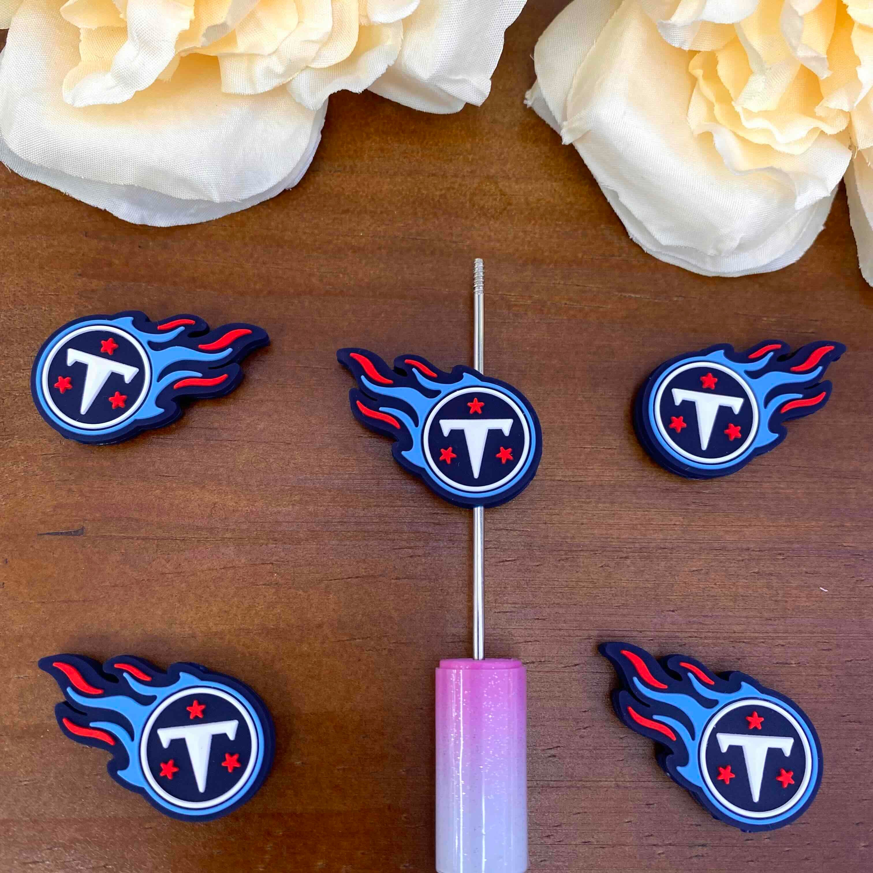 FS20615-Tennessee Titans Flat Silicone Focal Beads